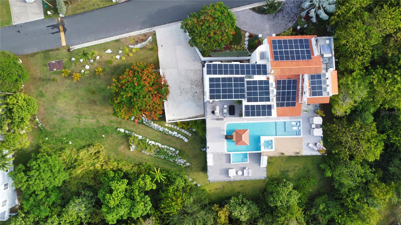 PR9116455 Property Photo