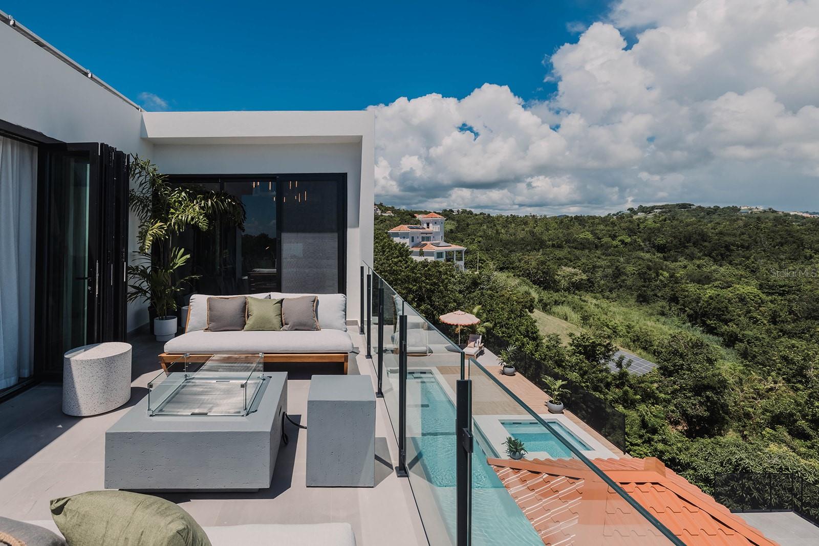 PR9116455 Property Photo