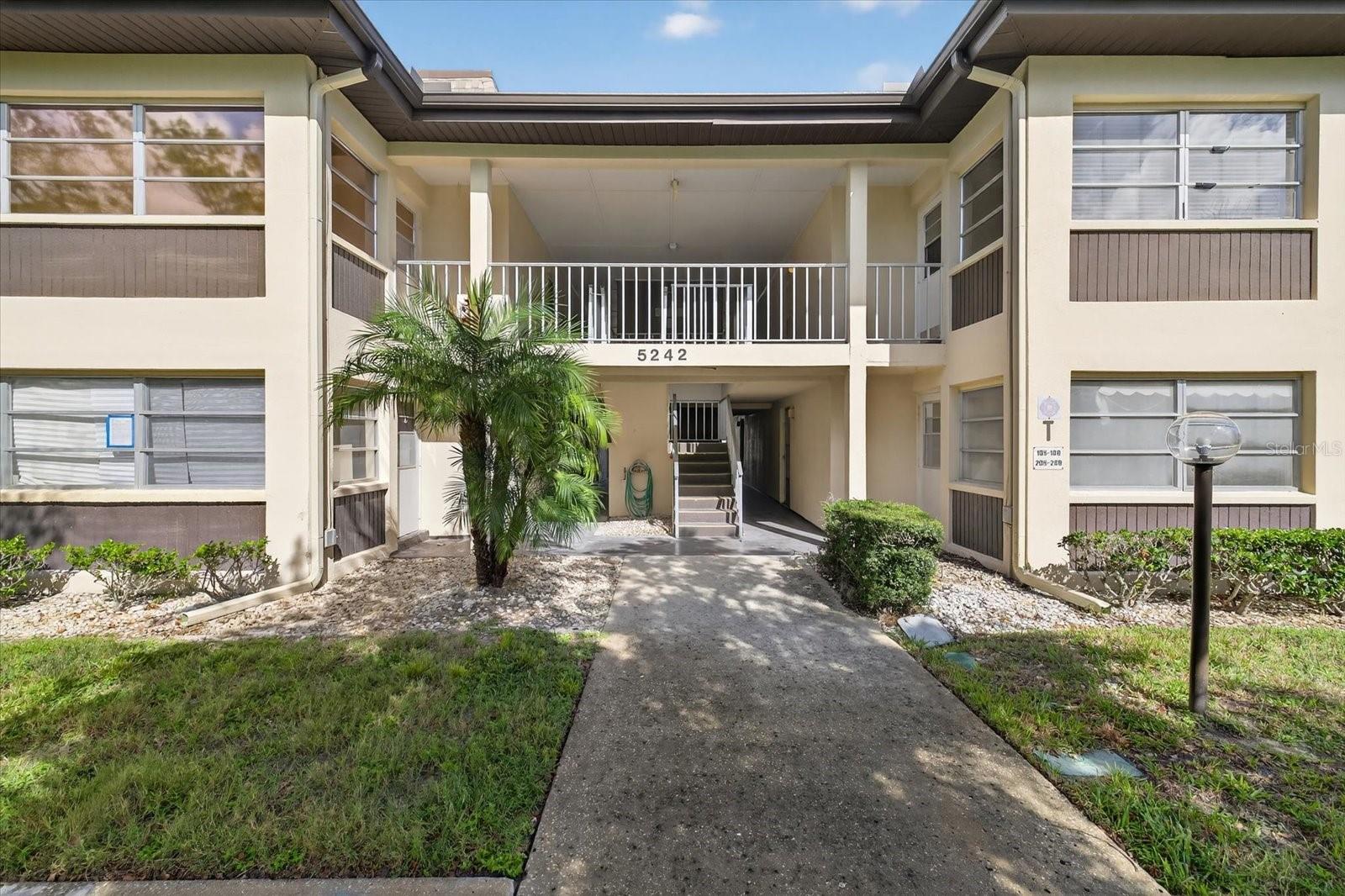 W7879556 Property Photo