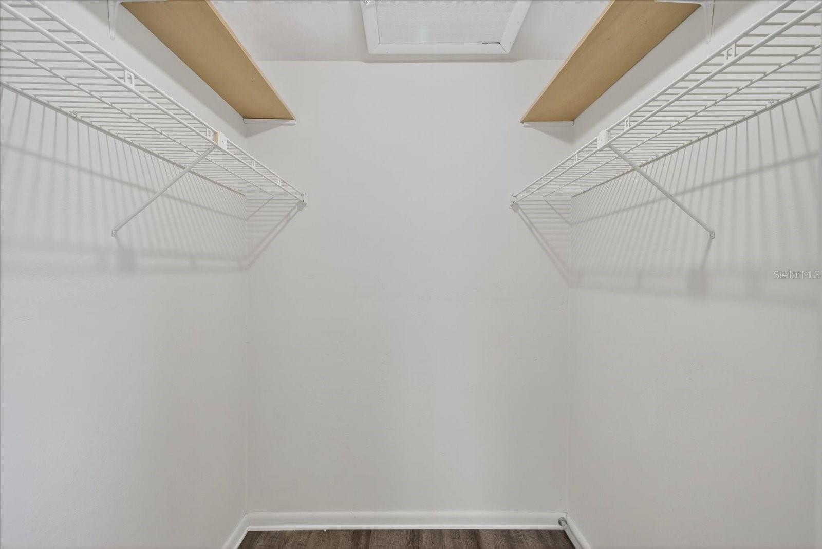 W7879556 Property Photo