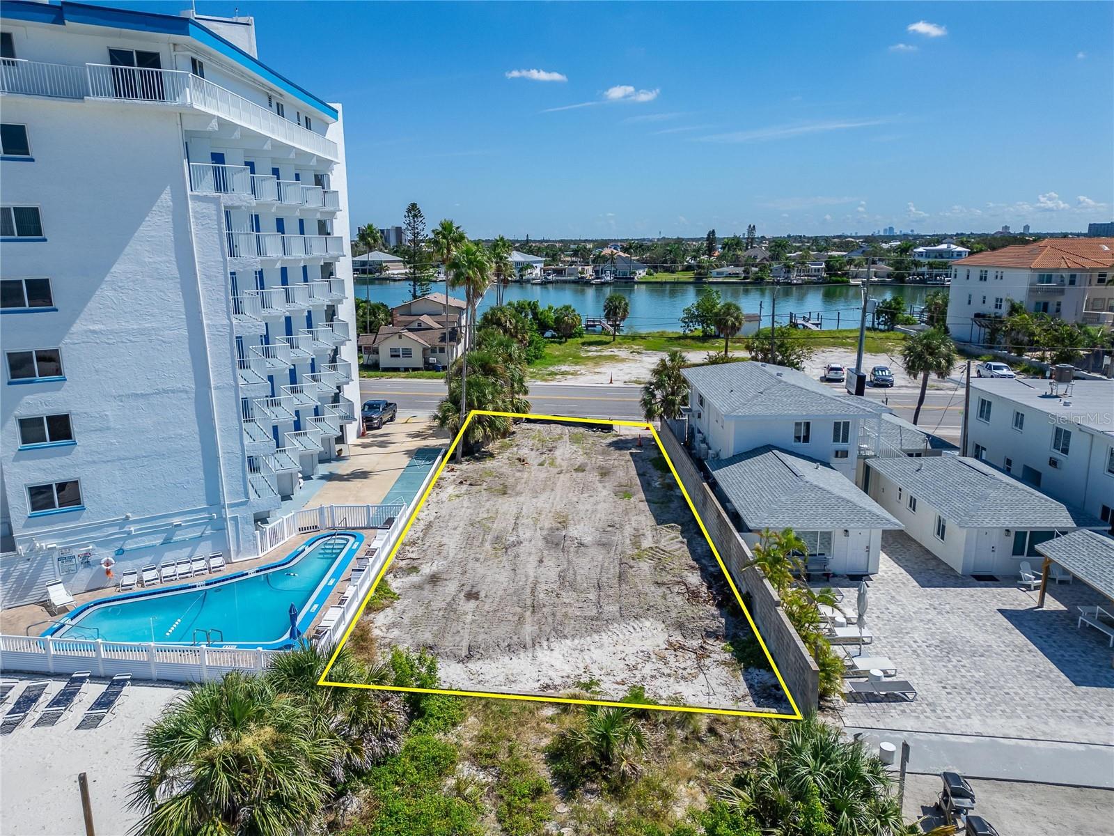 TB8434337 Property Photo