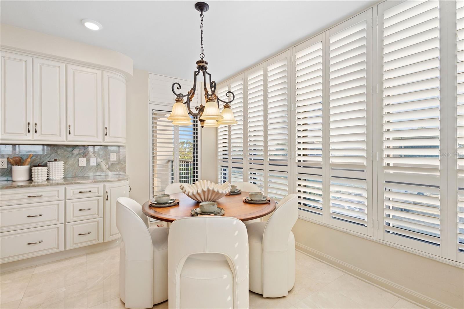 A4667288 Property Photo