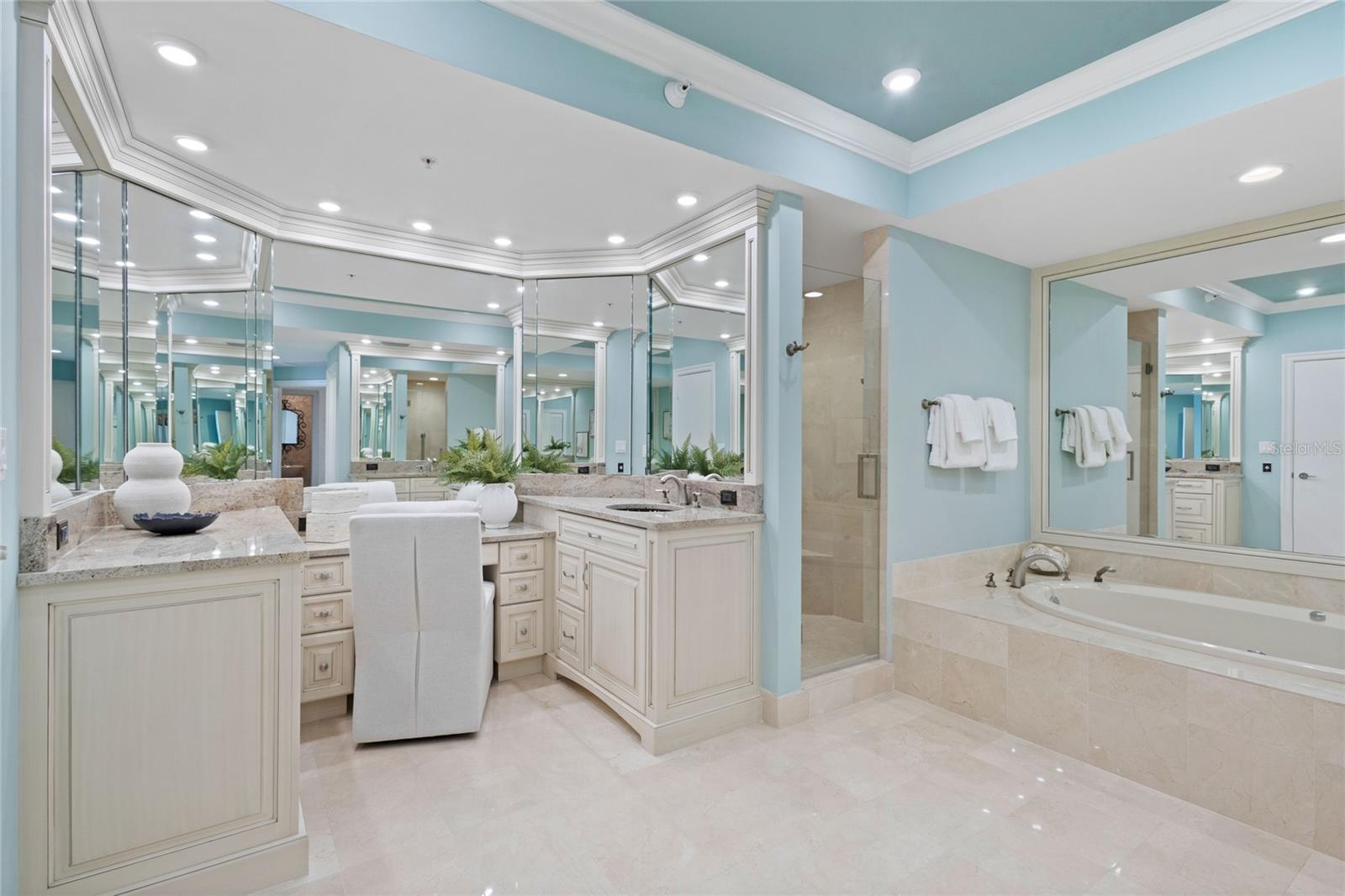 A4667288 Property Photo