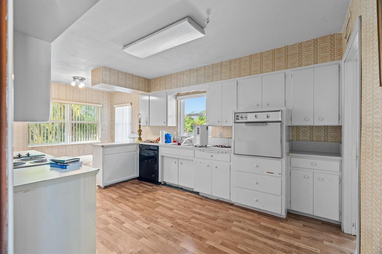 225 LAKE HOLLINGSWORTH DR, LAKELAND, FL, 33803