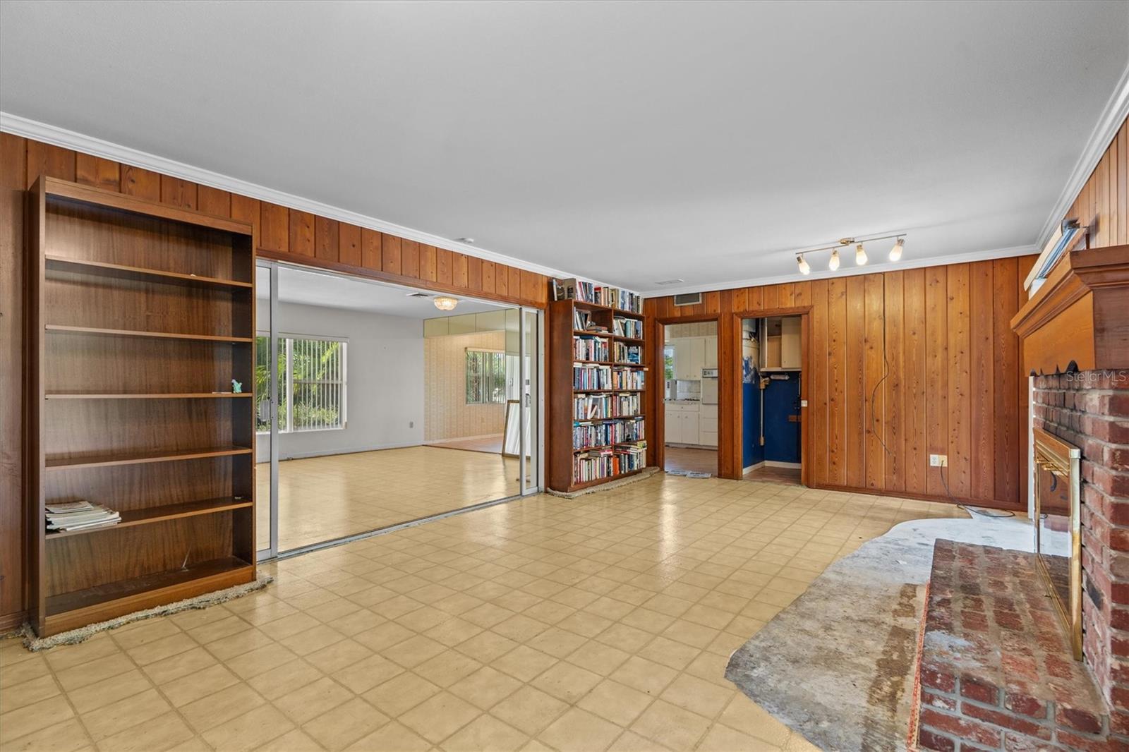 225 LAKE HOLLINGSWORTH DR, LAKELAND, FL, 33803