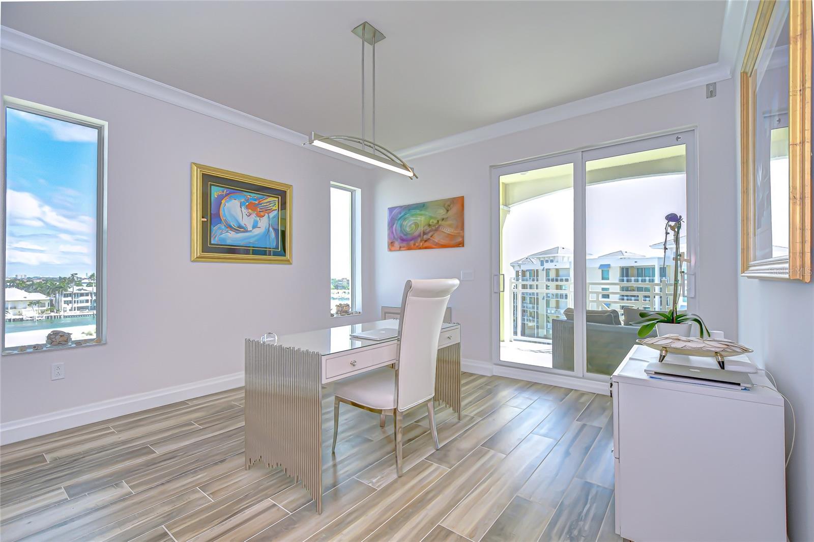 TB8434390 Property Photo