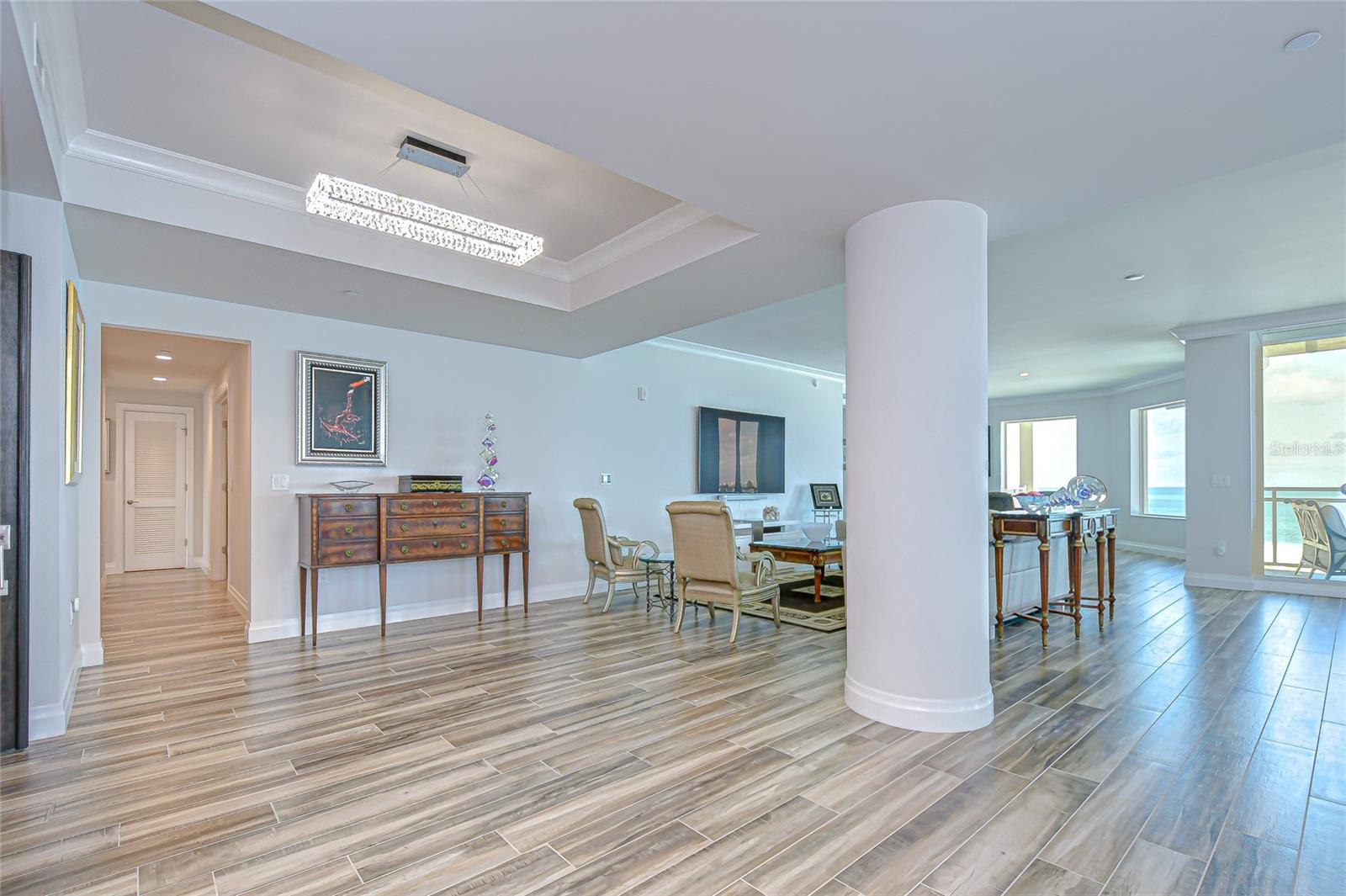 TB8434390 Property Photo