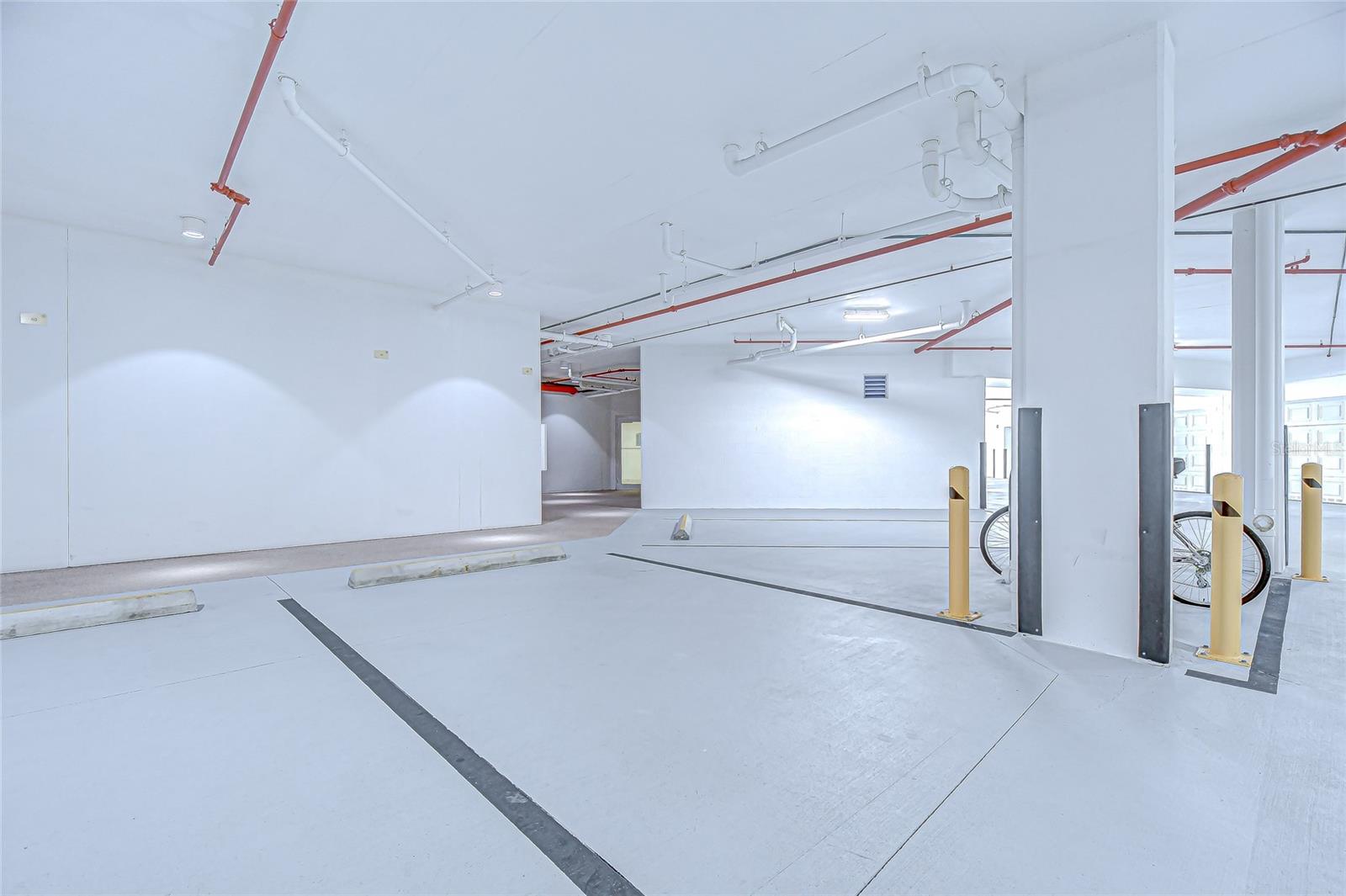 TB8434390 Property Photo