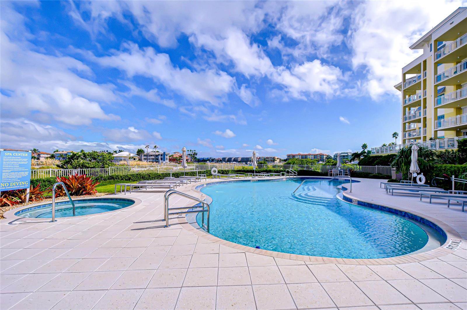 TB8434390 Property Photo