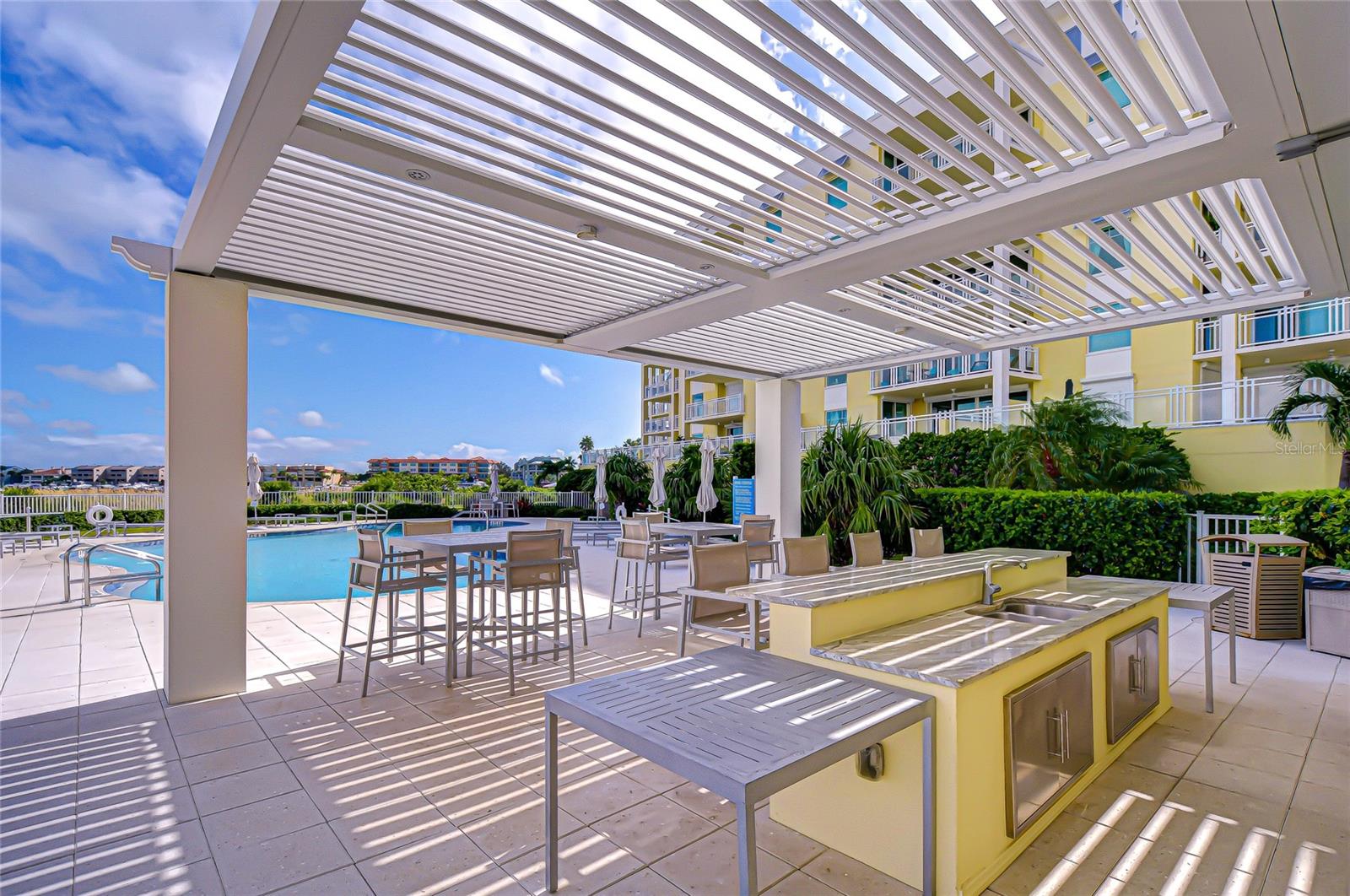 TB8434390 Property Photo