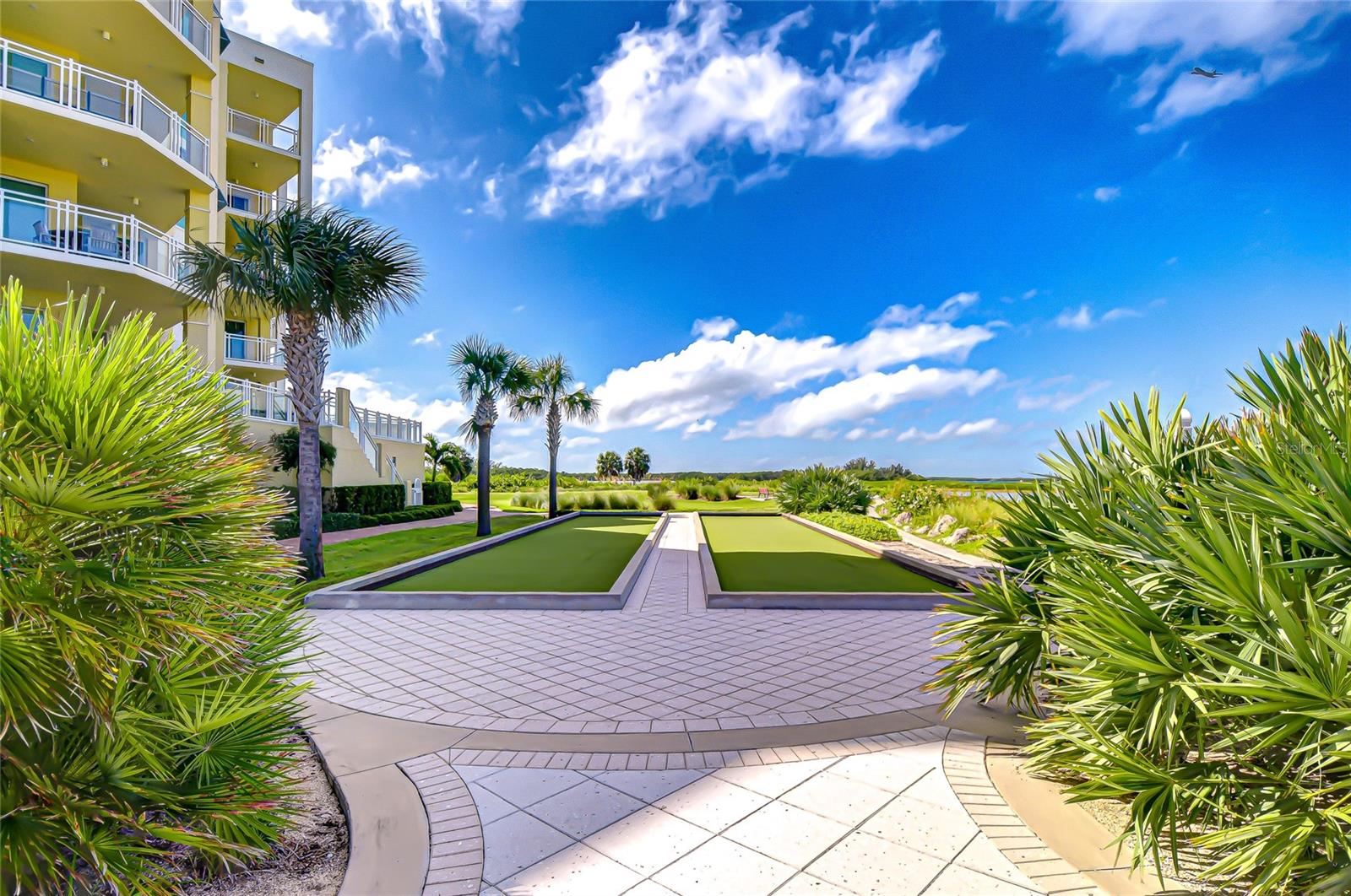 TB8434390 Property Photo