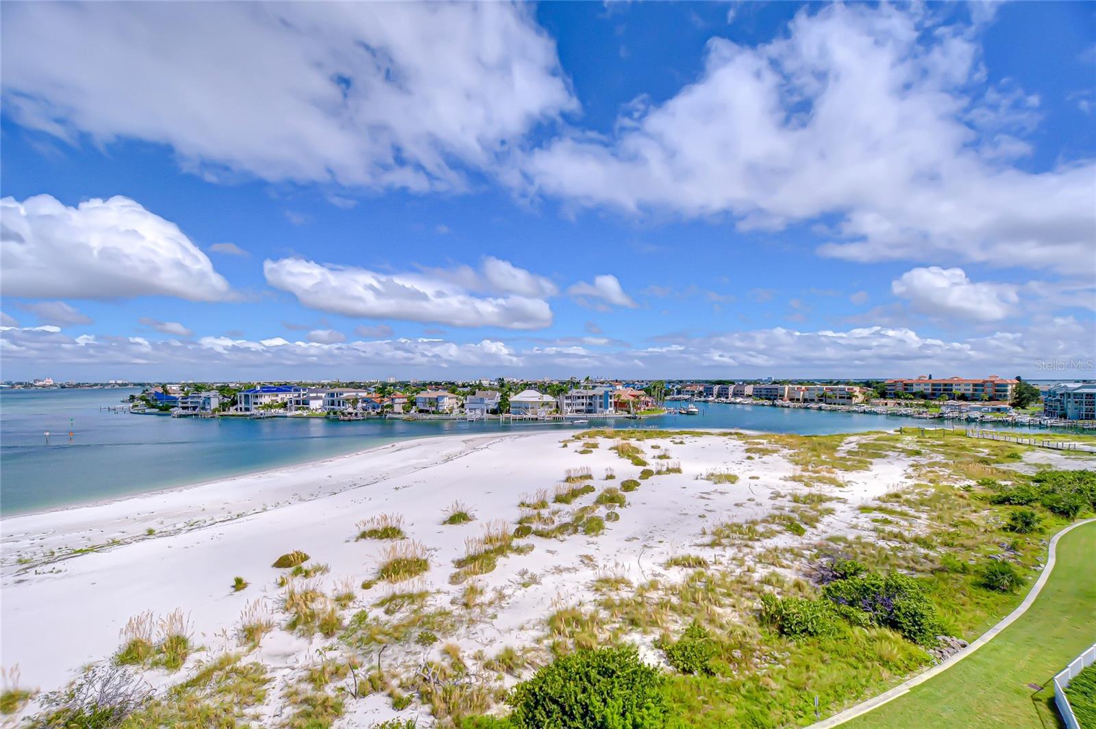 TB8434390 Property Photo