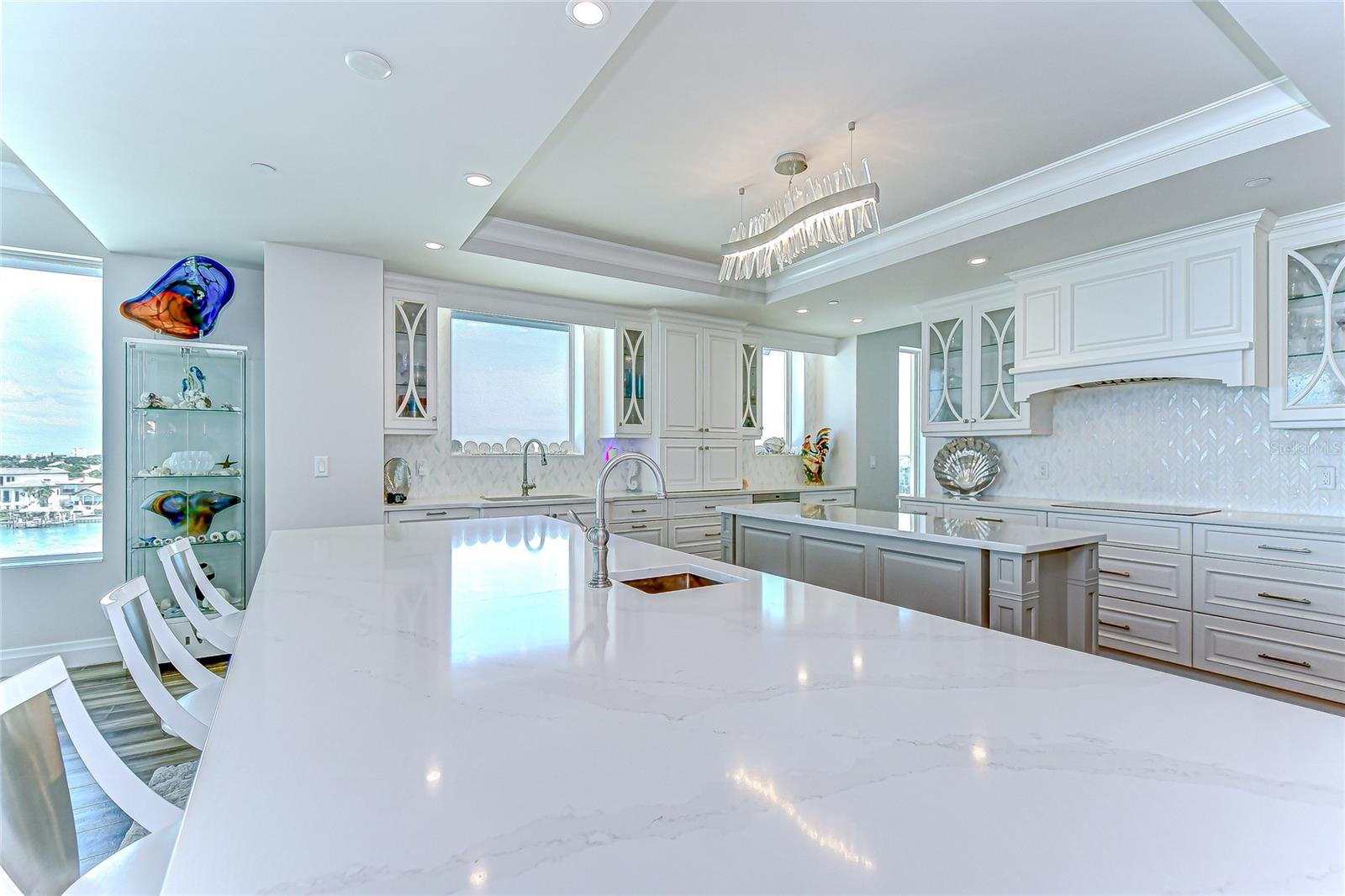 TB8434390 Property Photo