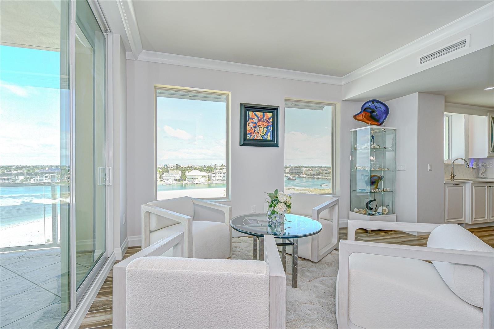 TB8434390 Property Photo