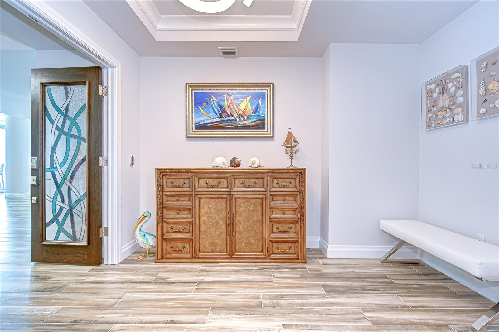 TB8434390 Property Photo