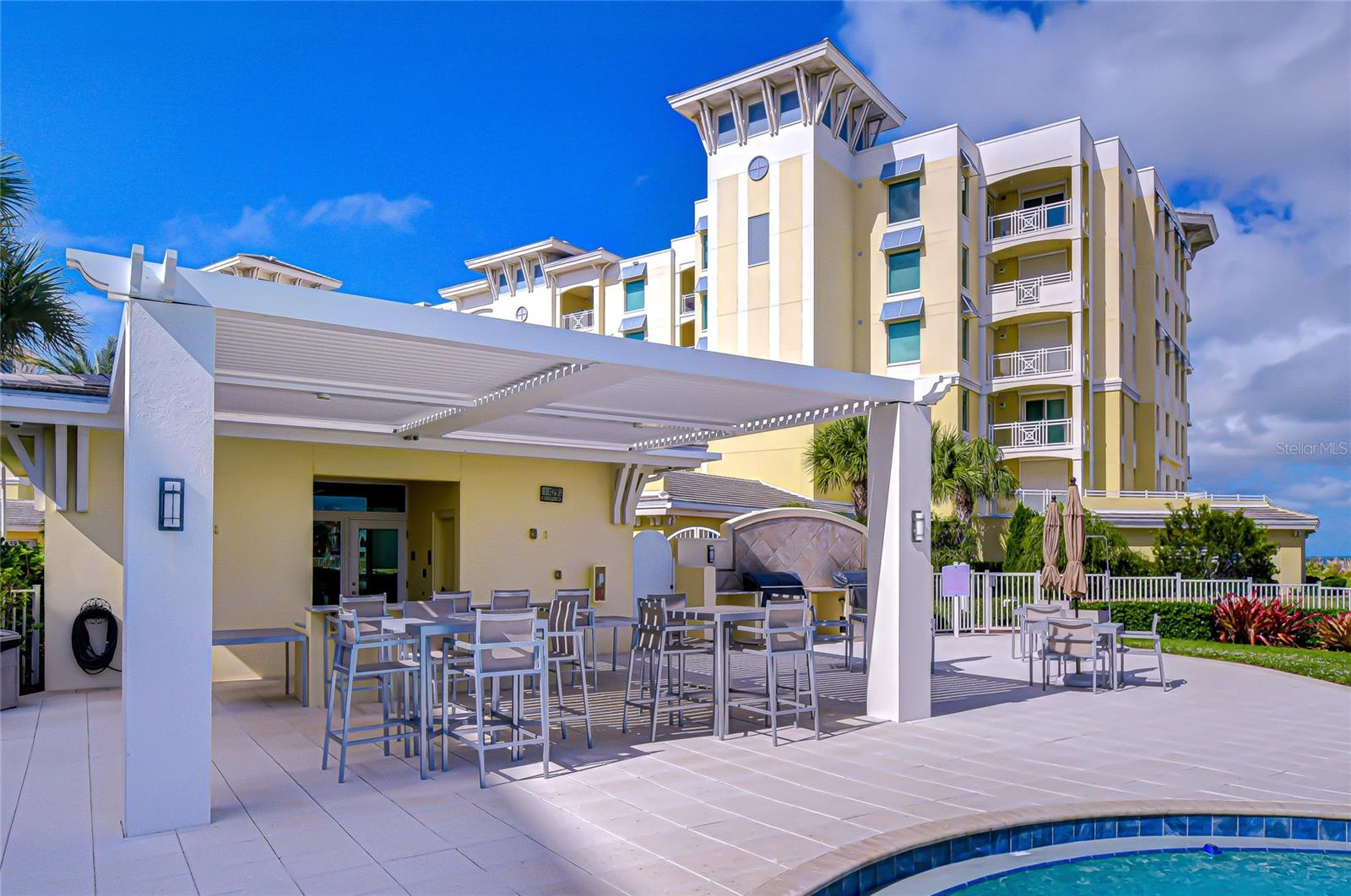 TB8434390 Property Photo