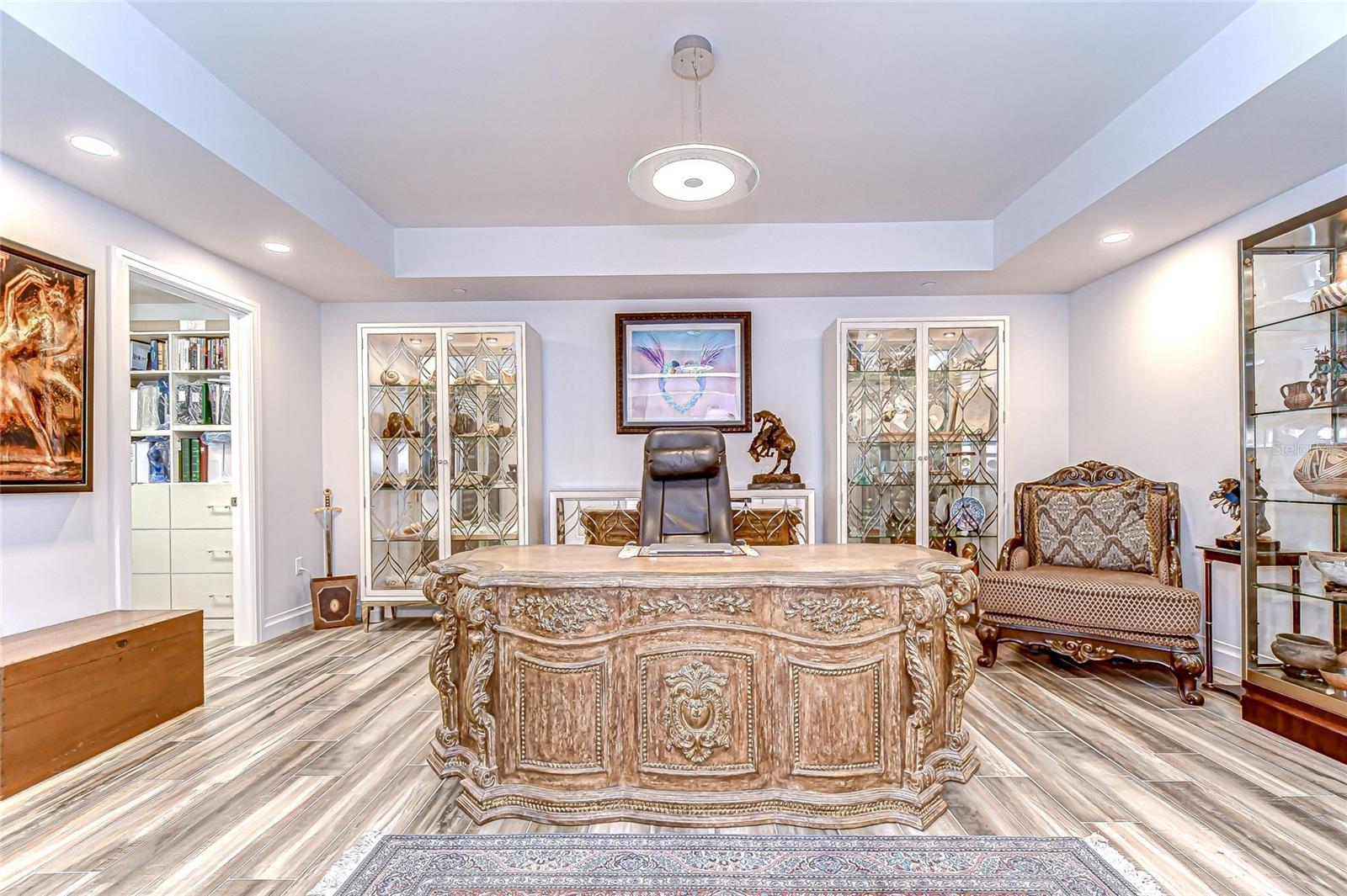 TB8434390 Property Photo