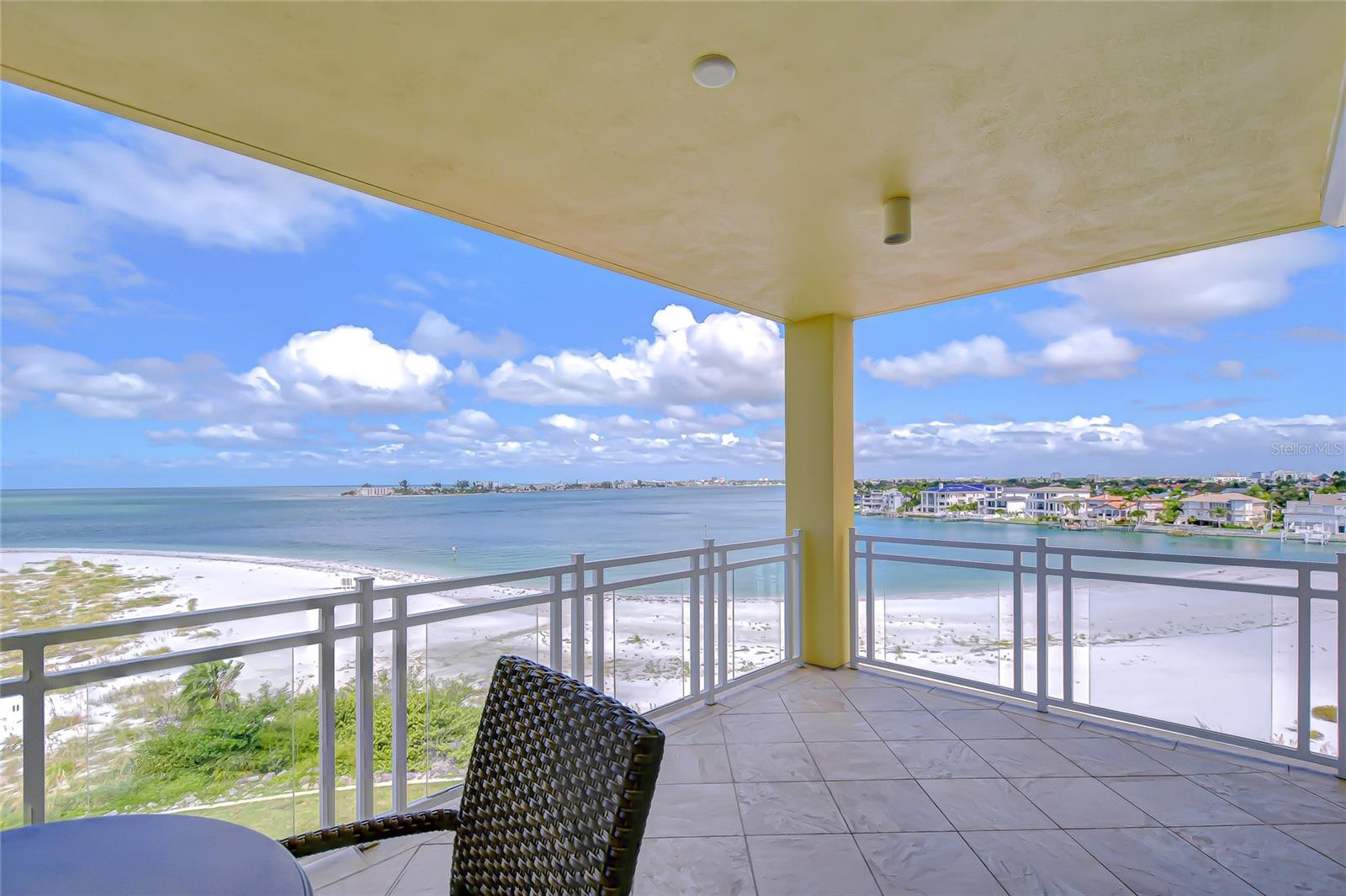 TB8434390 Property Photo