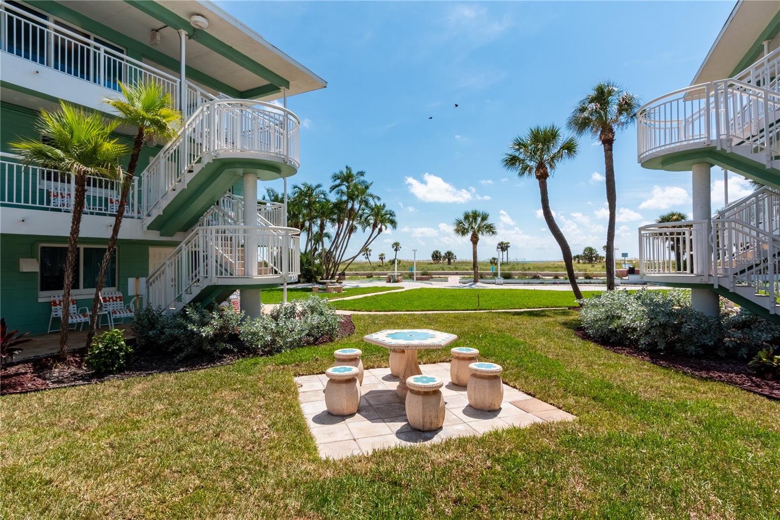 11730 GULF BLVD #4, TREASURE ISLAND, FL, 33706