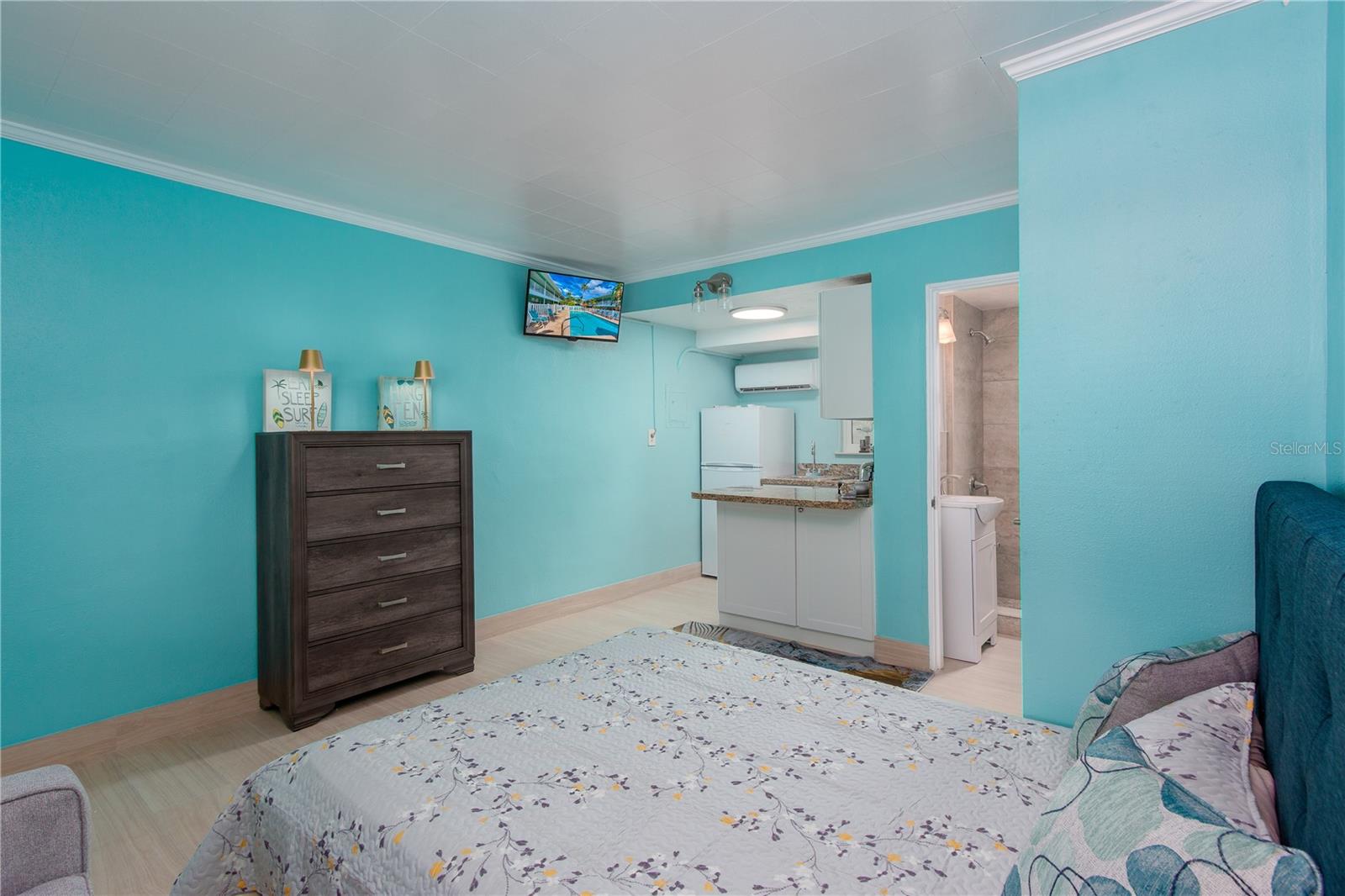 11730 GULF BLVD #4, TREASURE ISLAND, FL, 33706