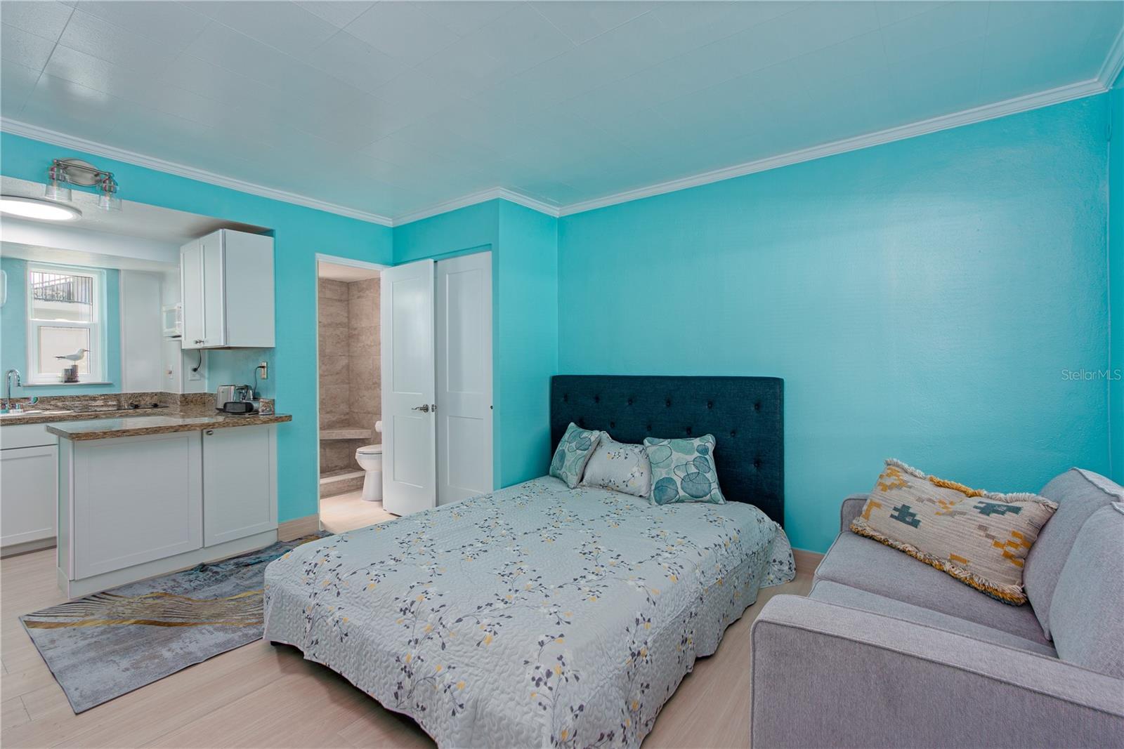 11730 GULF BLVD #4, TREASURE ISLAND, FL, 33706