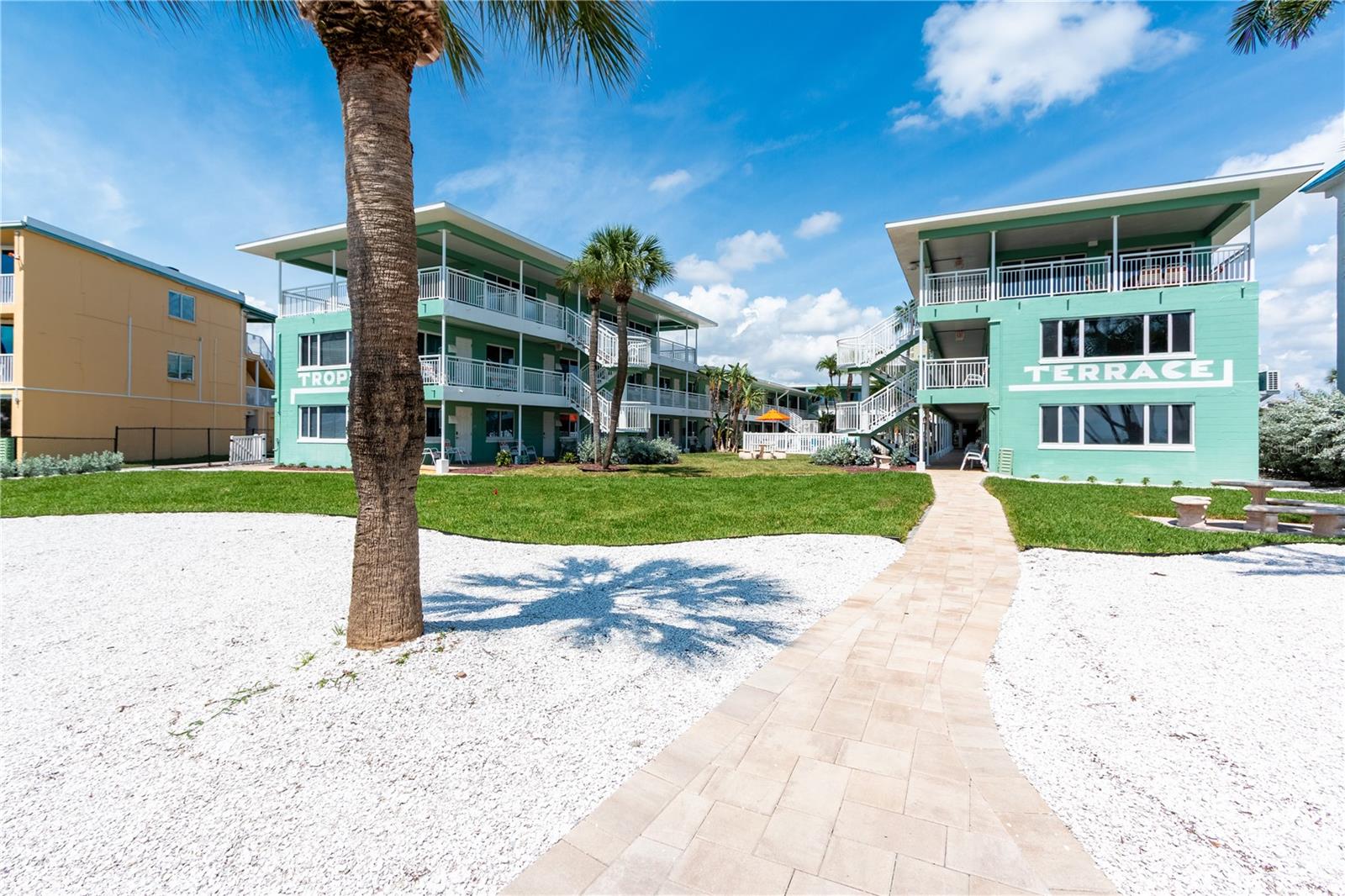 11730 GULF BLVD #4, TREASURE ISLAND, FL, 33706