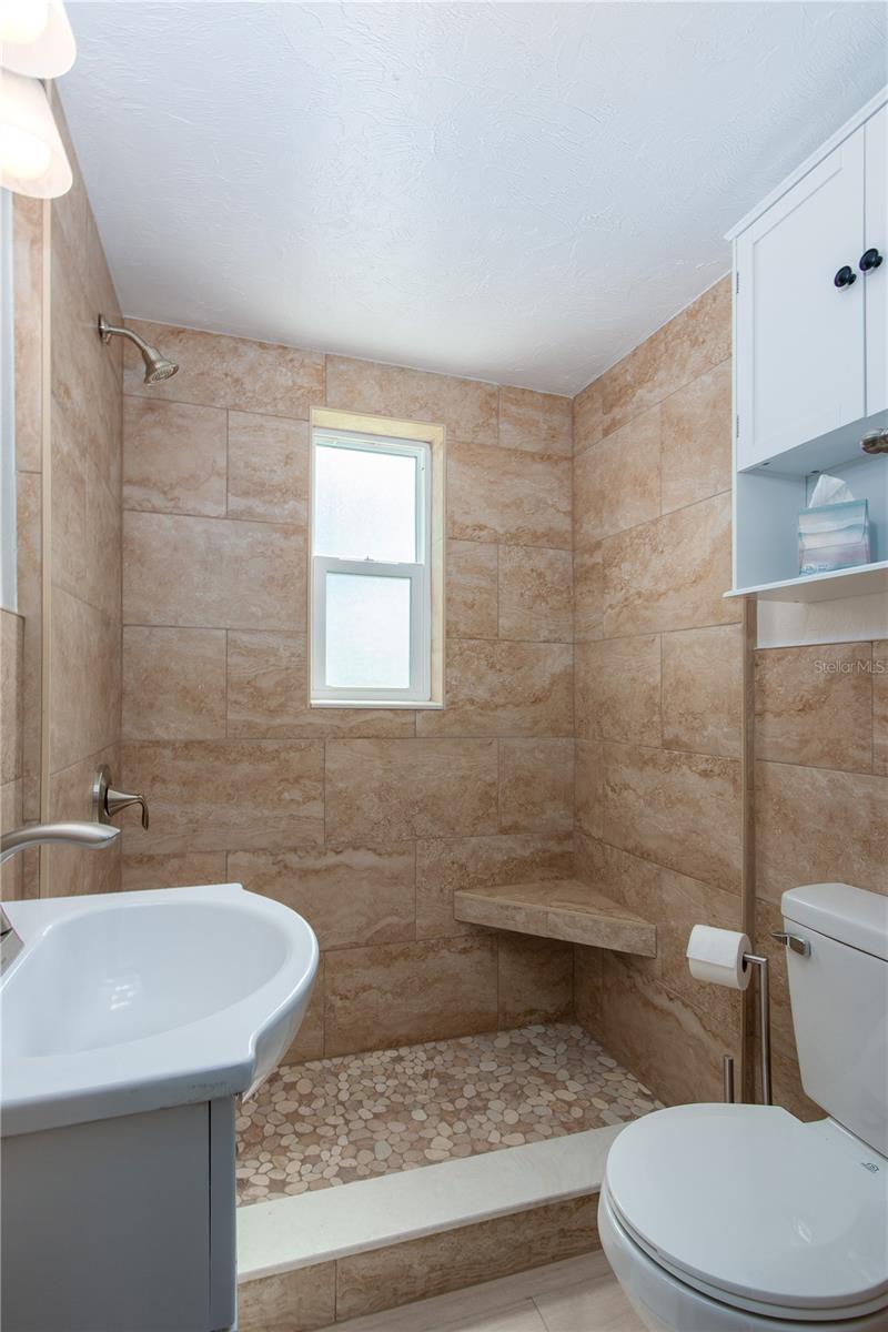 11730 GULF BLVD #4, TREASURE ISLAND, FL, 33706