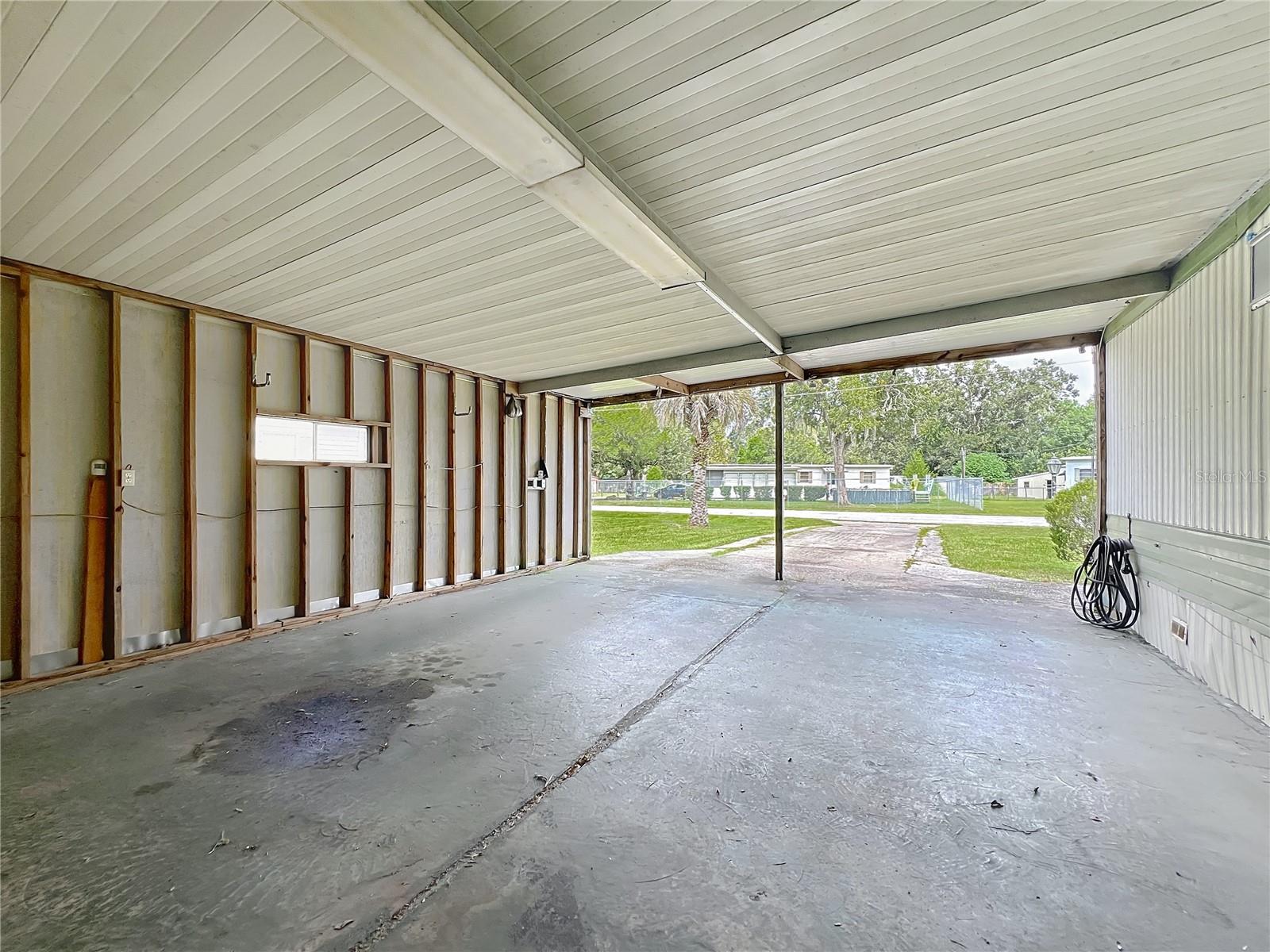 OM710821 Property Photo