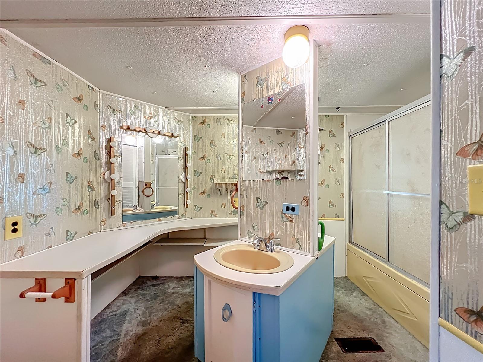 OM710821 Property Photo