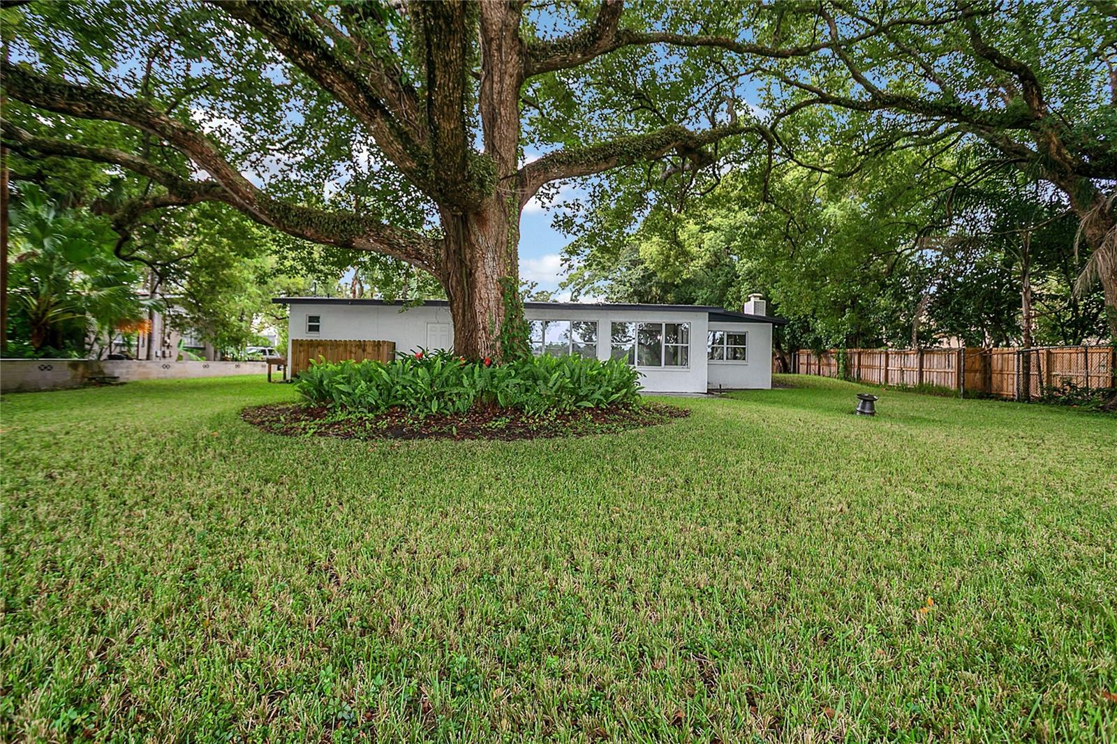 2913 CARMIA DR, ORLANDO, FL, 32806