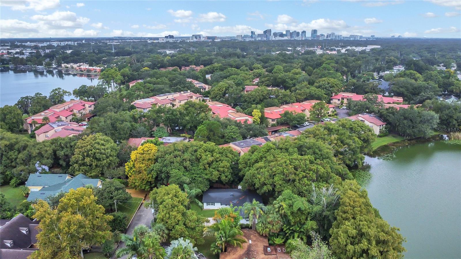 2913 CARMIA DR, ORLANDO, FL, 32806