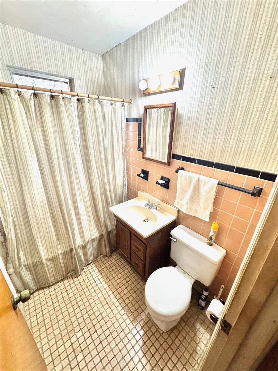 6948 9TH AVE N, ST PETERSBURG, FL, 33710