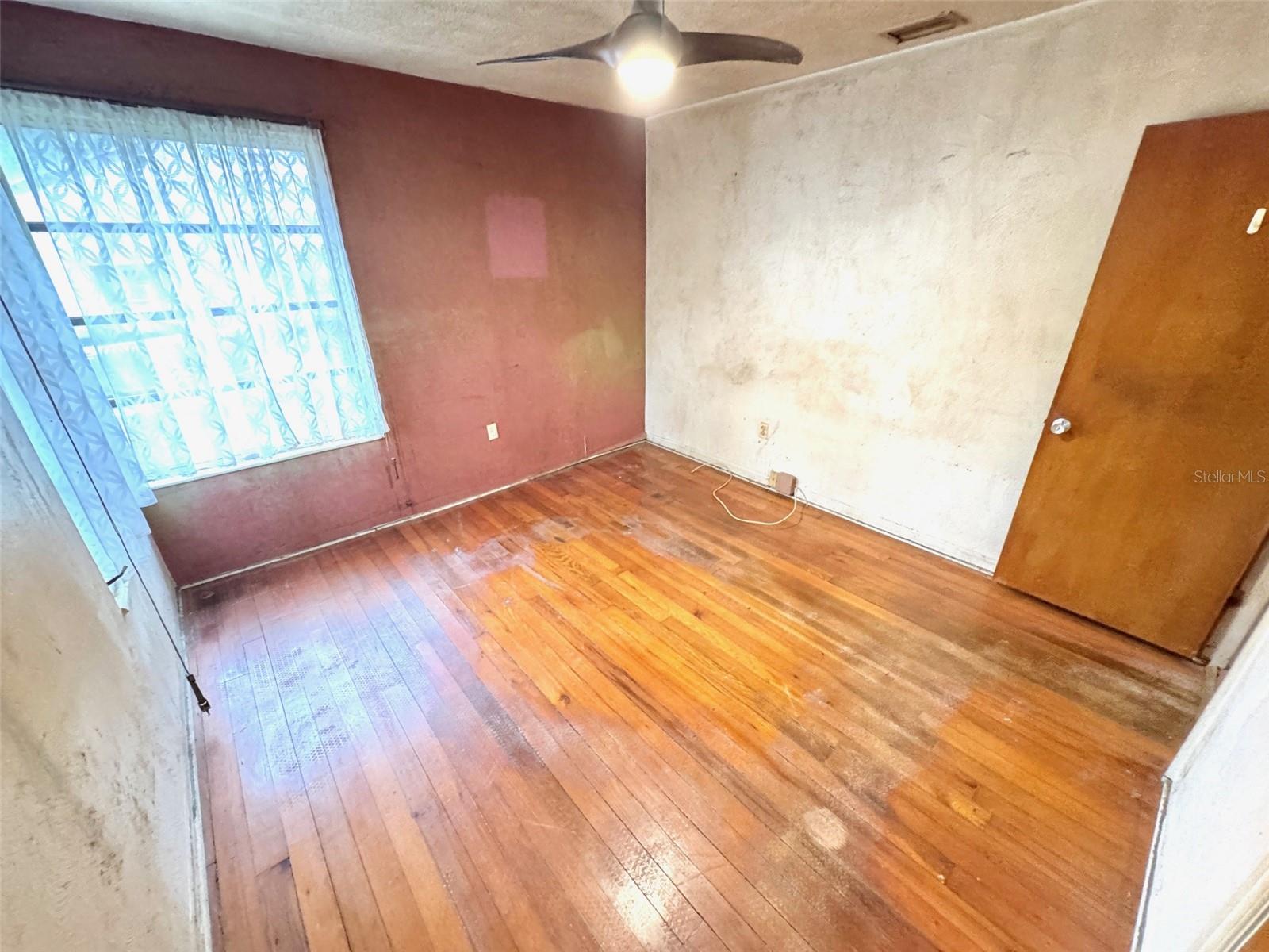 6948 9TH AVE N, ST PETERSBURG, FL, 33710