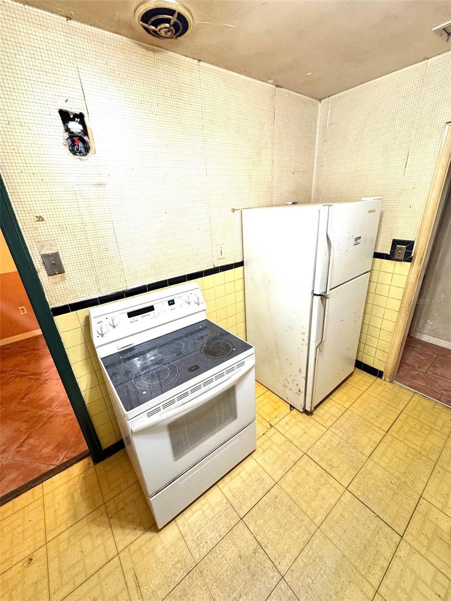 6948 9TH AVE N, ST PETERSBURG, FL, 33710