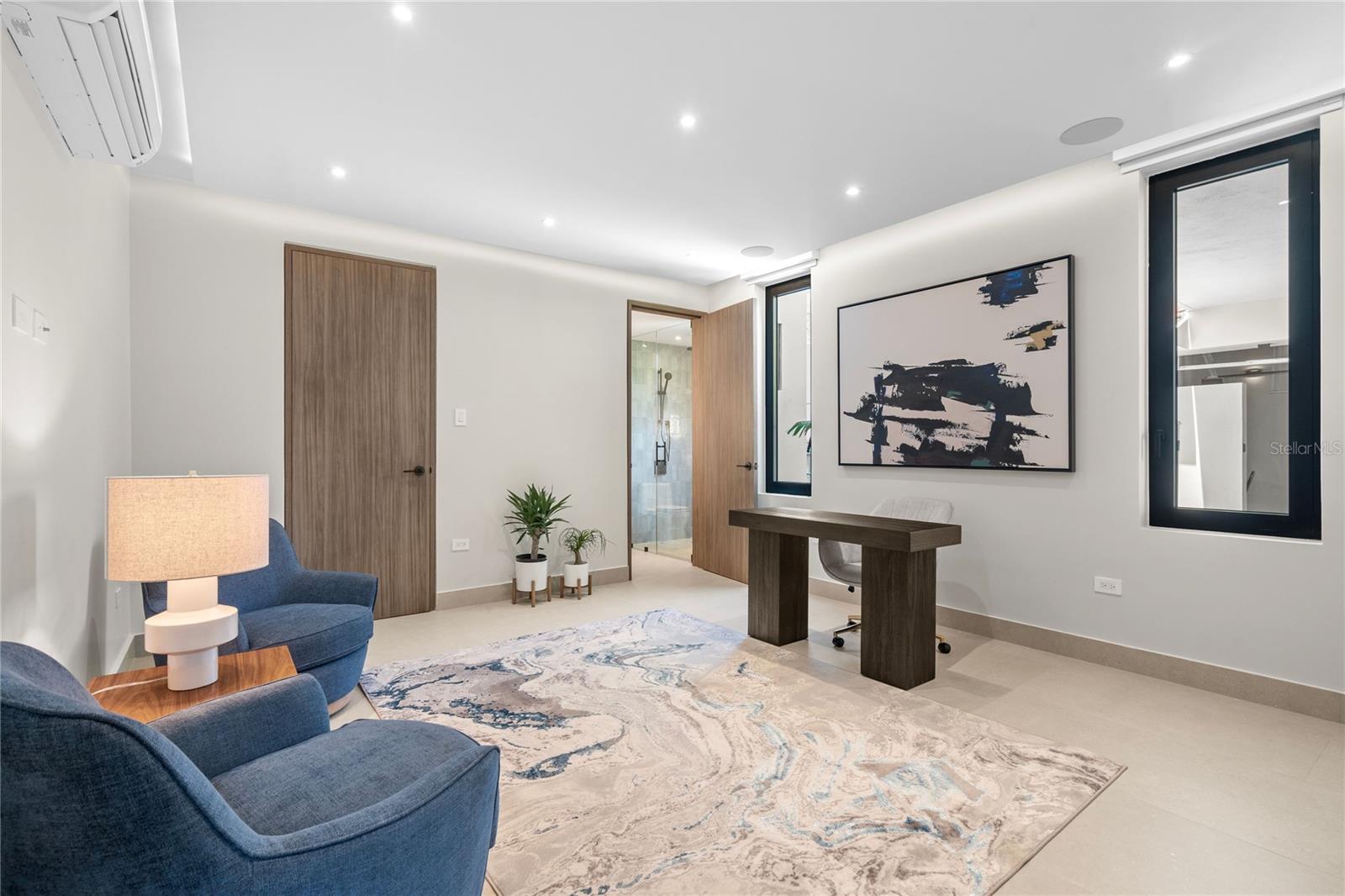 PR9116482 Property Photo