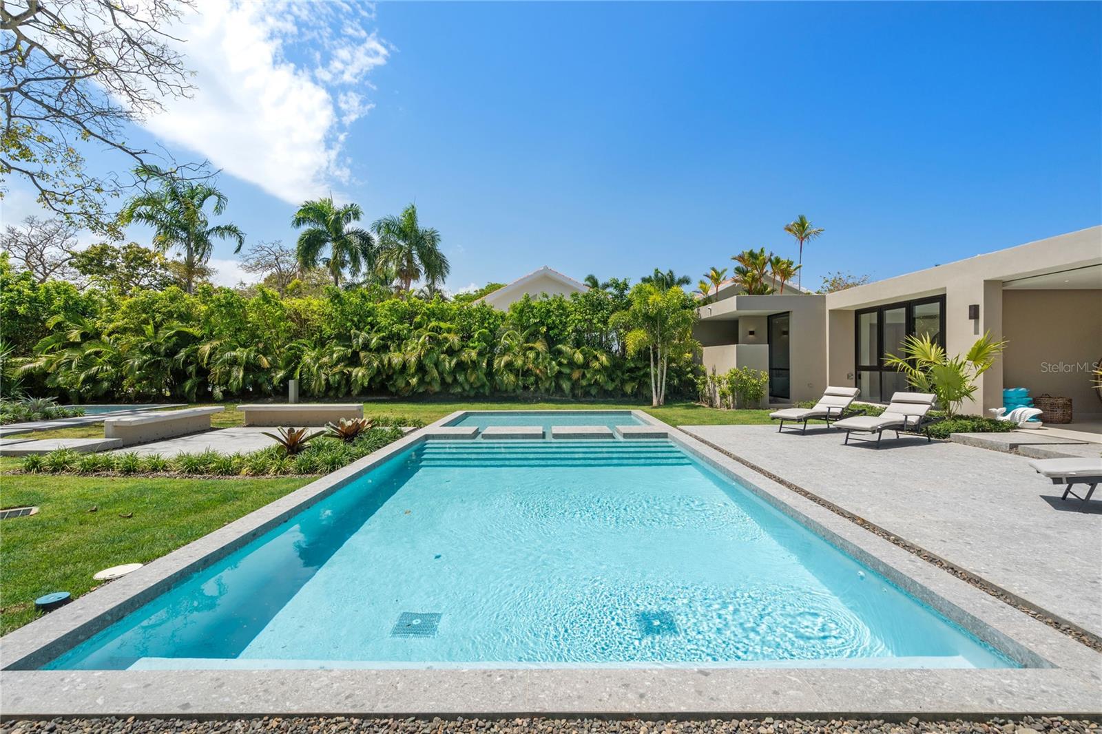 PR9116482 Property Photo