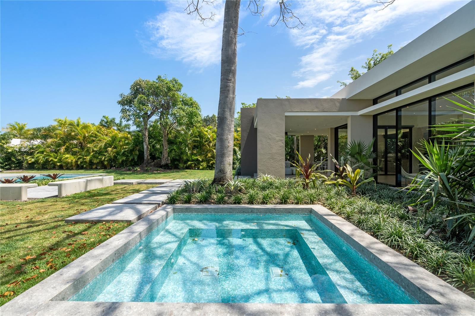 PR9116482 Property Photo