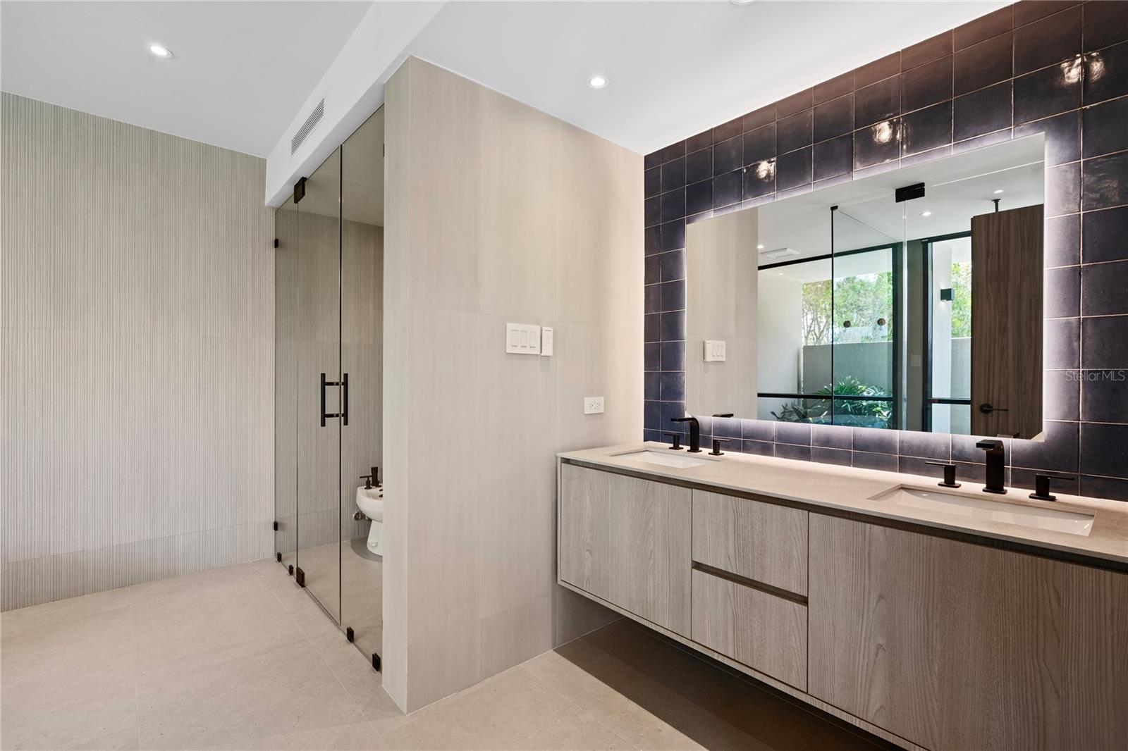 PR9116482 Property Photo