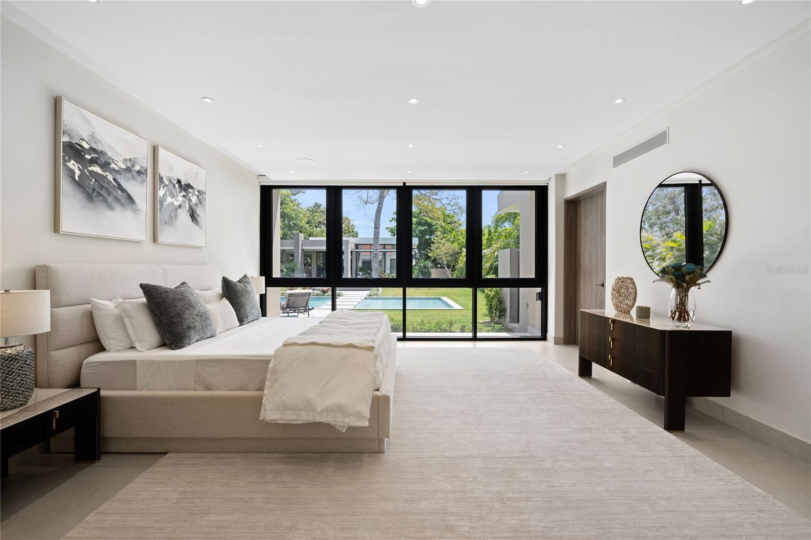 PR9116482 Property Photo