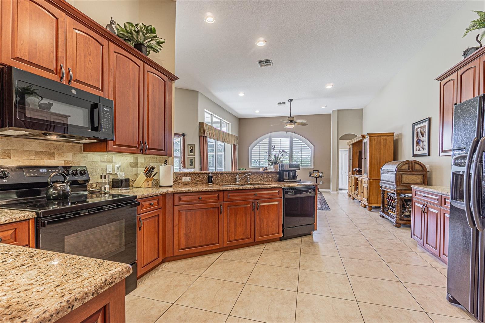 13217 THOROUGHBRED DR, DADE CITY, FL, 33525