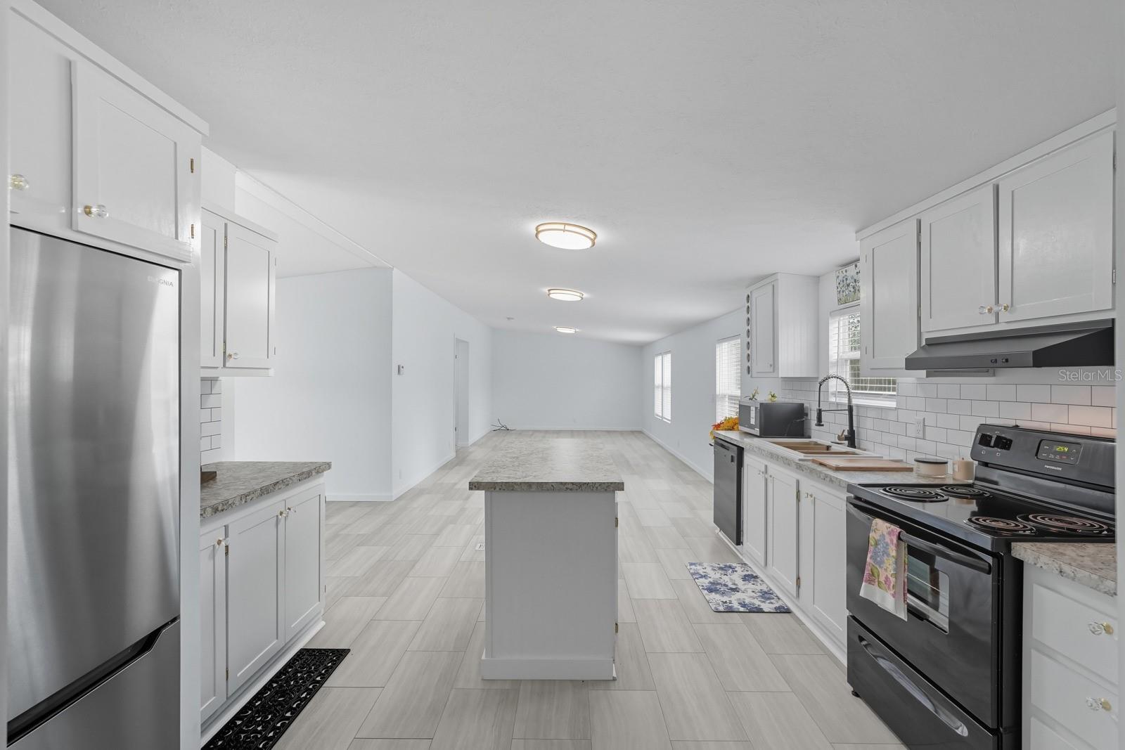 1137 YAUPON ST, DAYTONA BEACH, FL, 32117