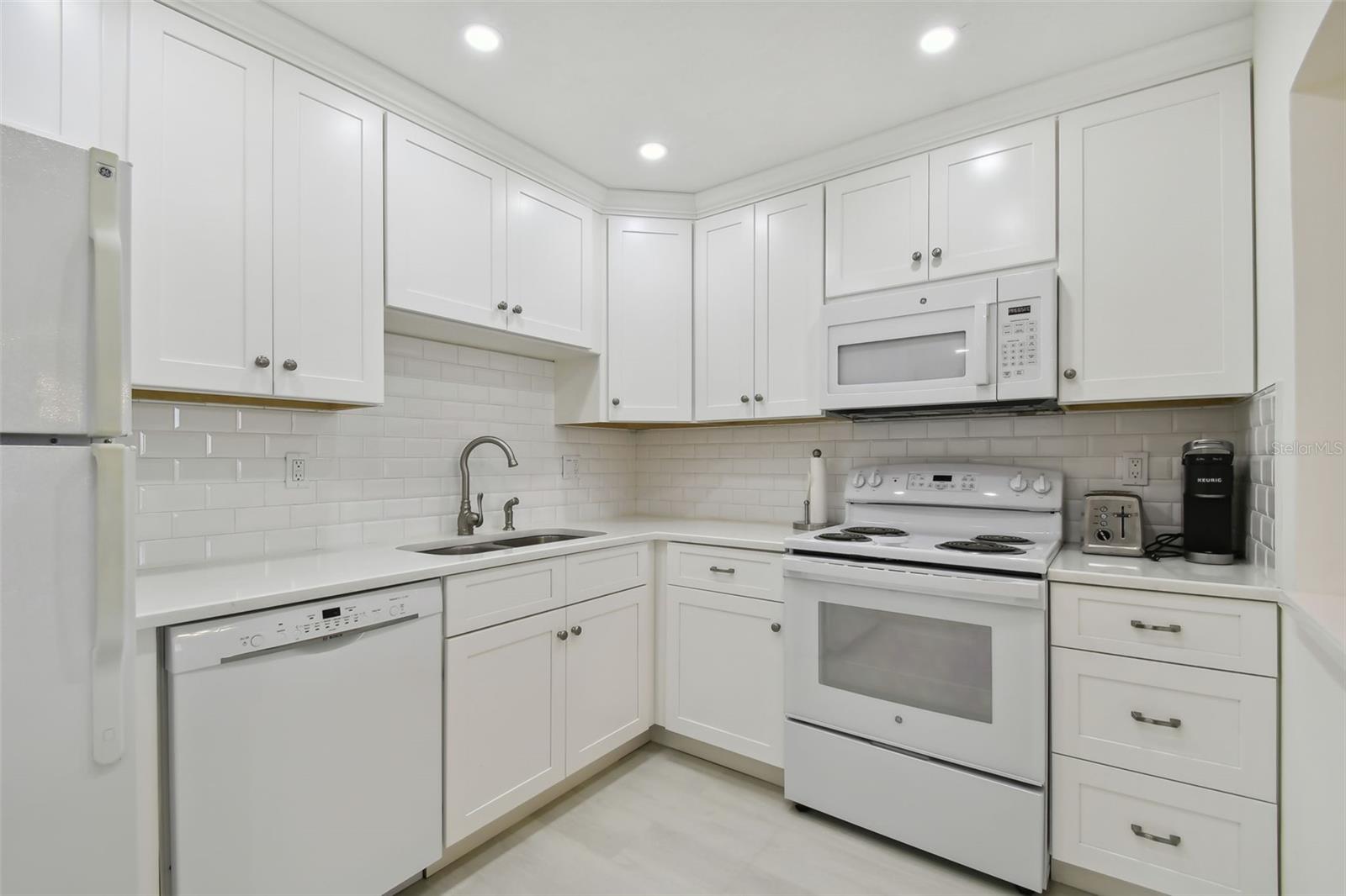 7625 SUN ISLAND DR S #305, SOUTH PASADENA, FL, 33707