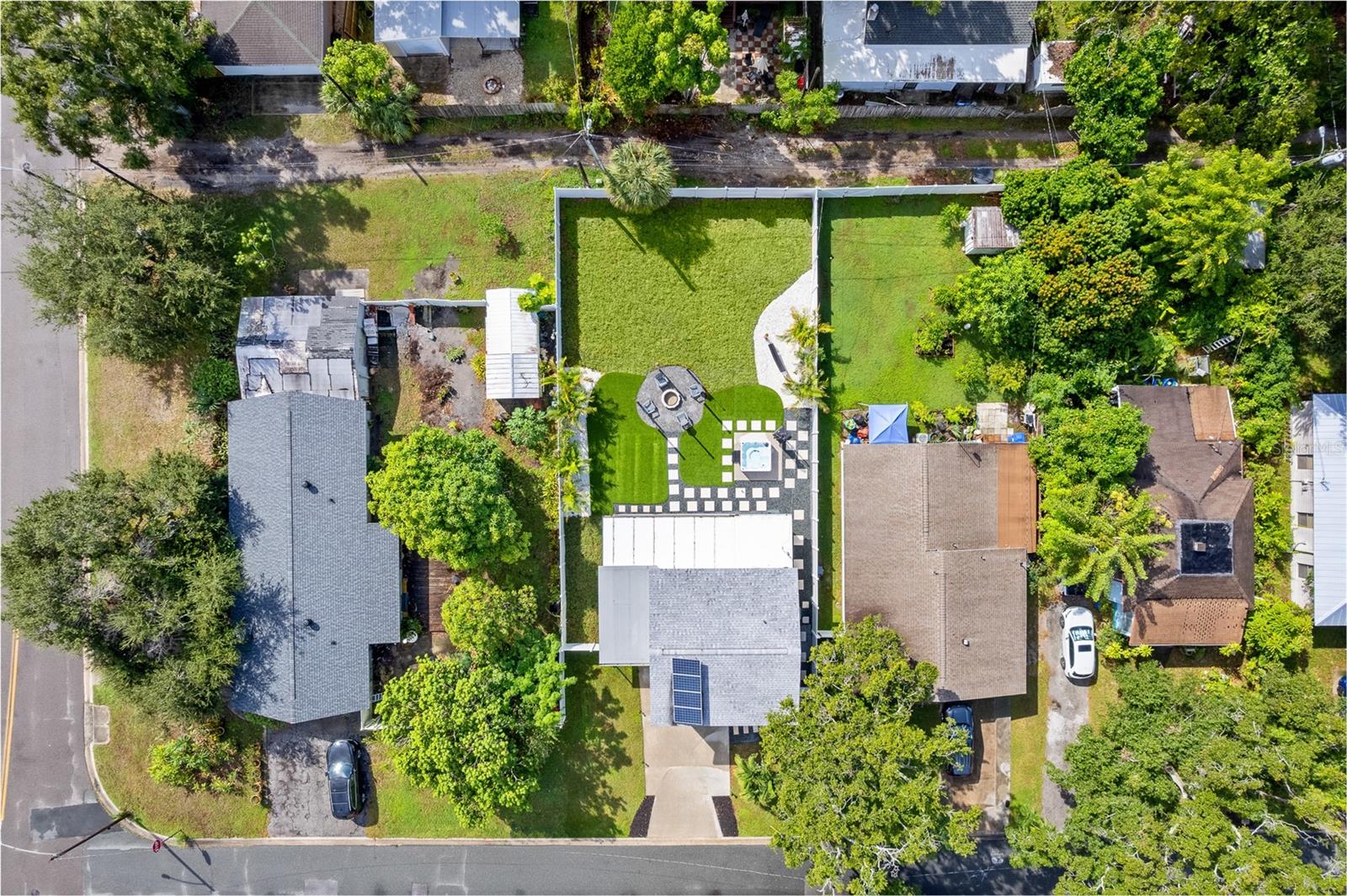 TB8434679 Property Photo