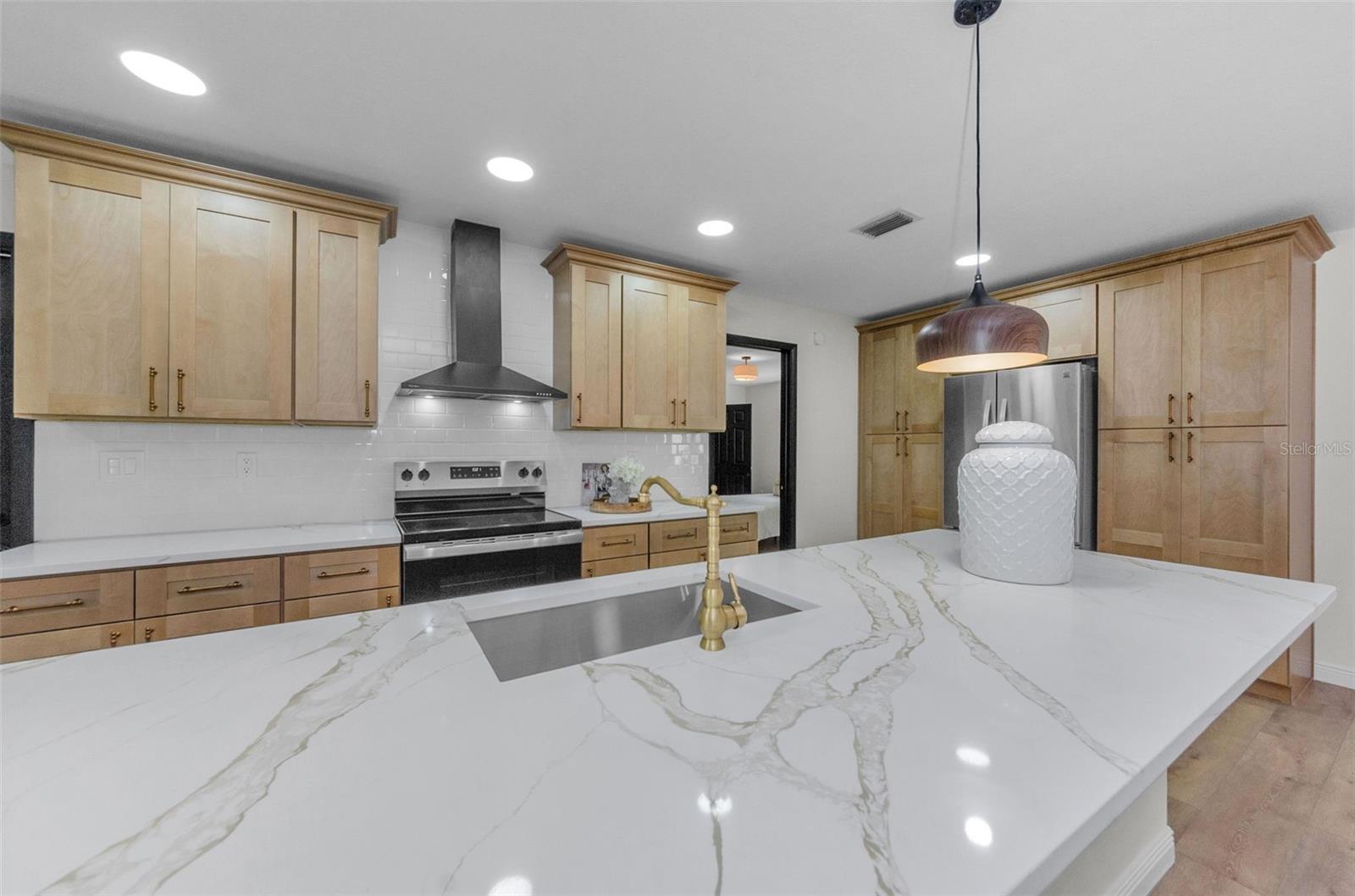 WON'T COOKING BE AN EVENT IN THIS KITCHEN?