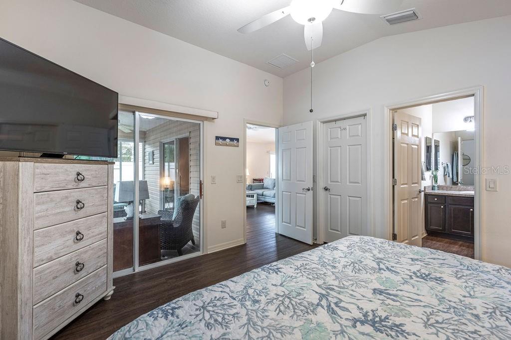 852 SAPPHIRE PL, THE VILLAGES, FL, 32163