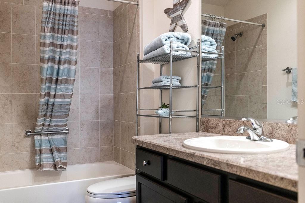 852 SAPPHIRE PL, THE VILLAGES, FL, 32163