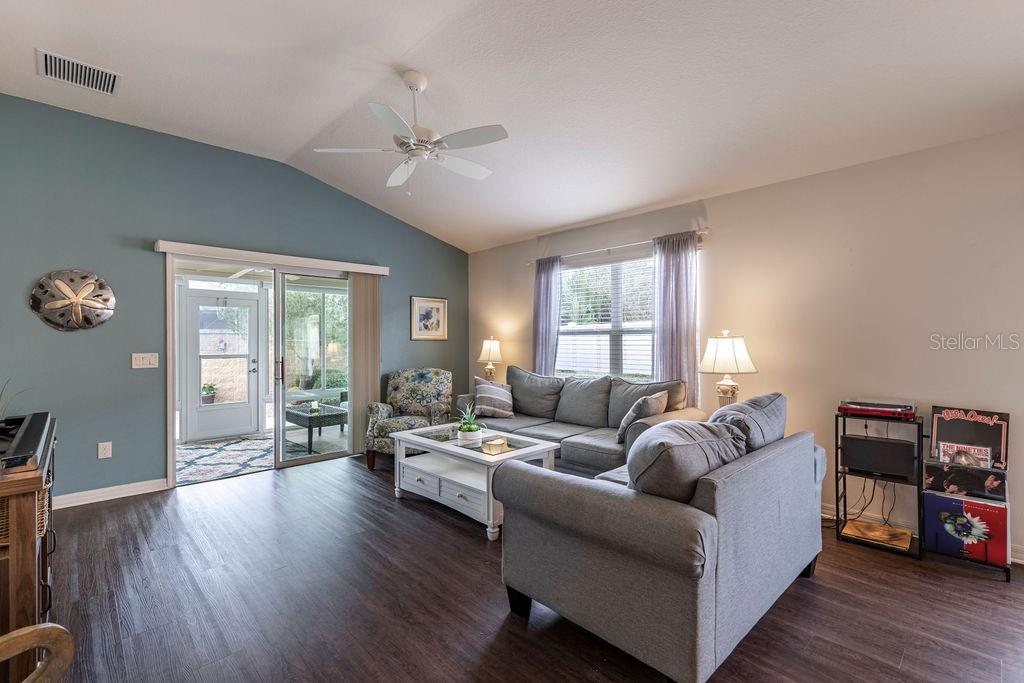 852 SAPPHIRE PL, THE VILLAGES, FL, 32163