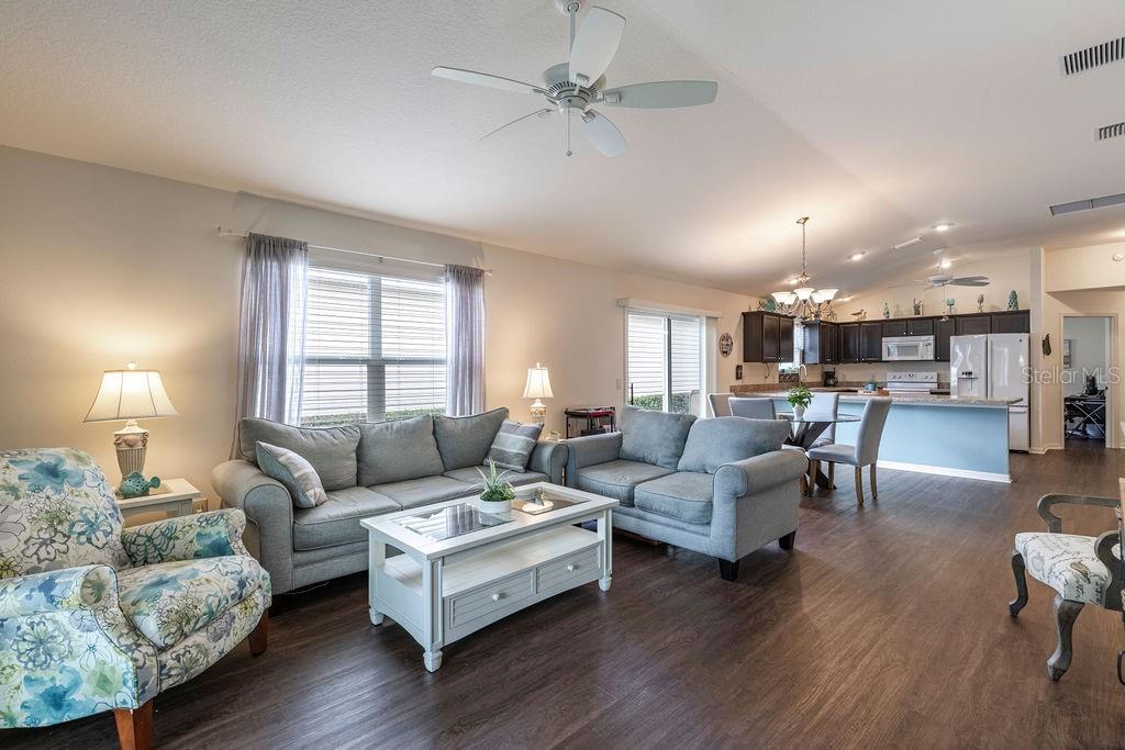 852 SAPPHIRE PL, THE VILLAGES, FL, 32163