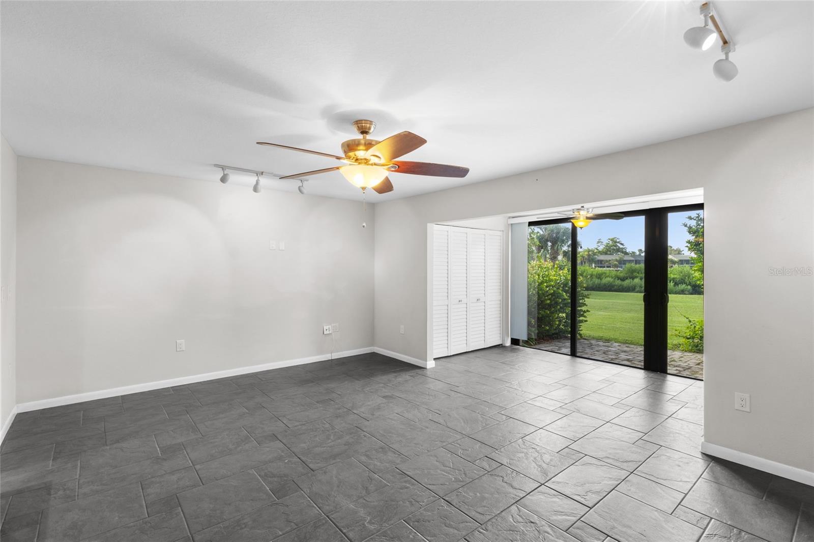 1526 PELICAN POINT DR #146, SARASOTA, FL, 34231