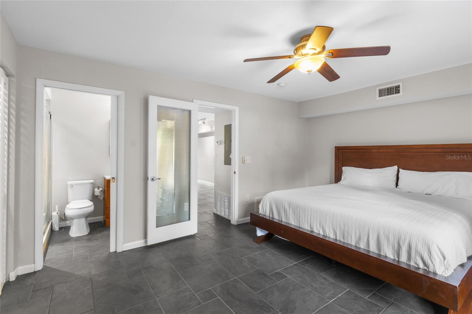 1526 PELICAN POINT DR #146, SARASOTA, FL, 34231